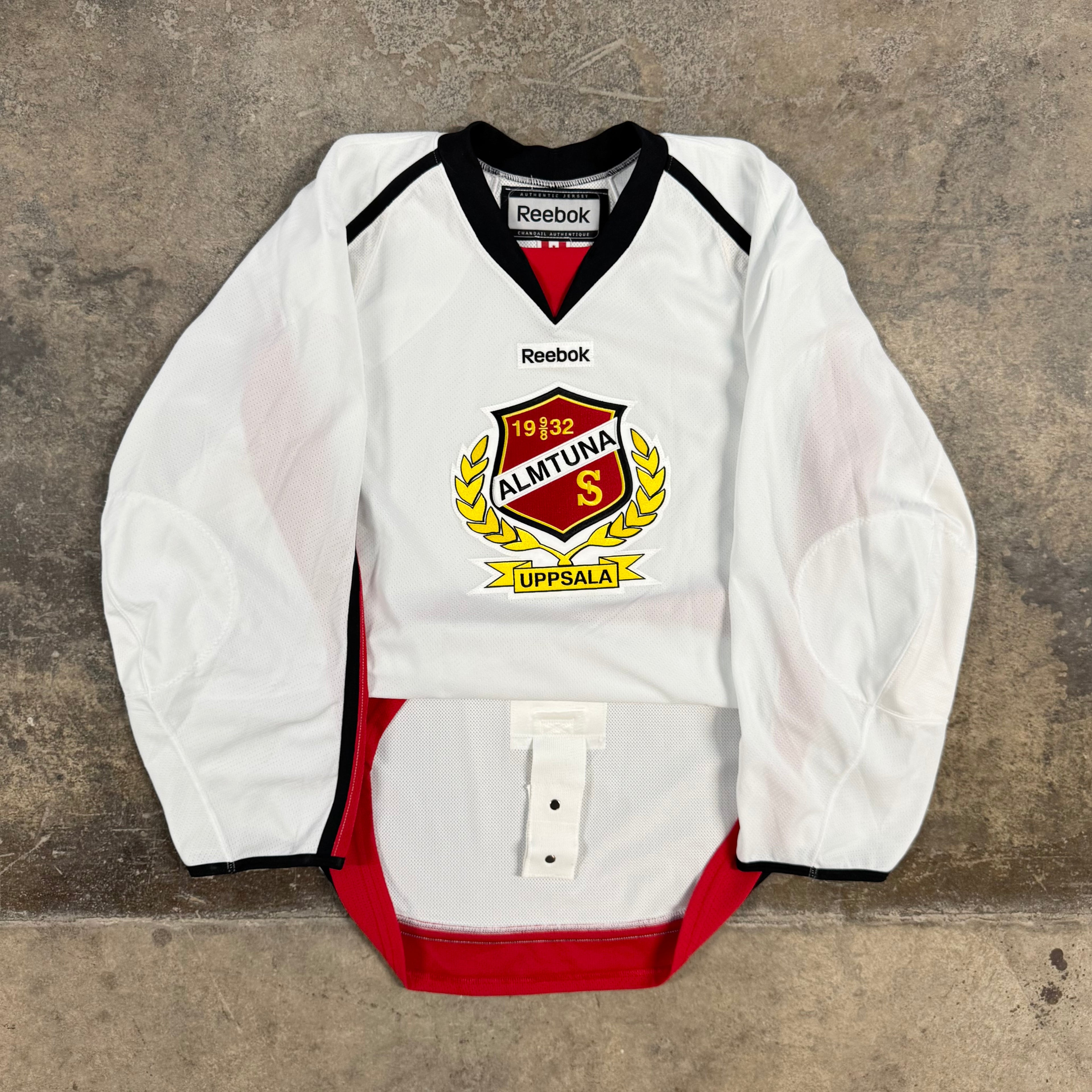 Almtuna IS Reebok Team Issued MIC Hockey Jersey Size 56 XXL
