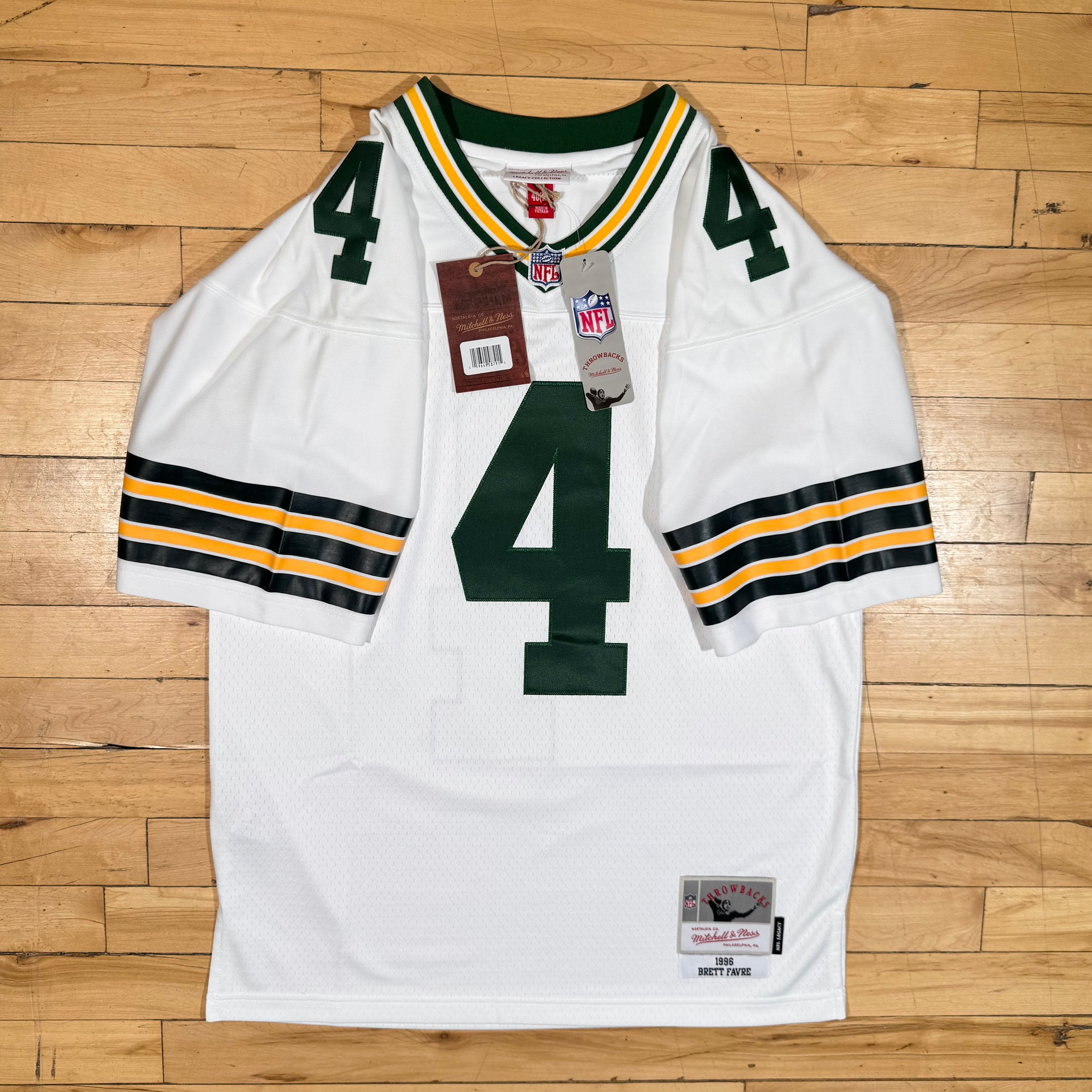 Brett Favre Green Bay Packers Mitchell & Ness Legacy NFL Jersey Size Medium NEW