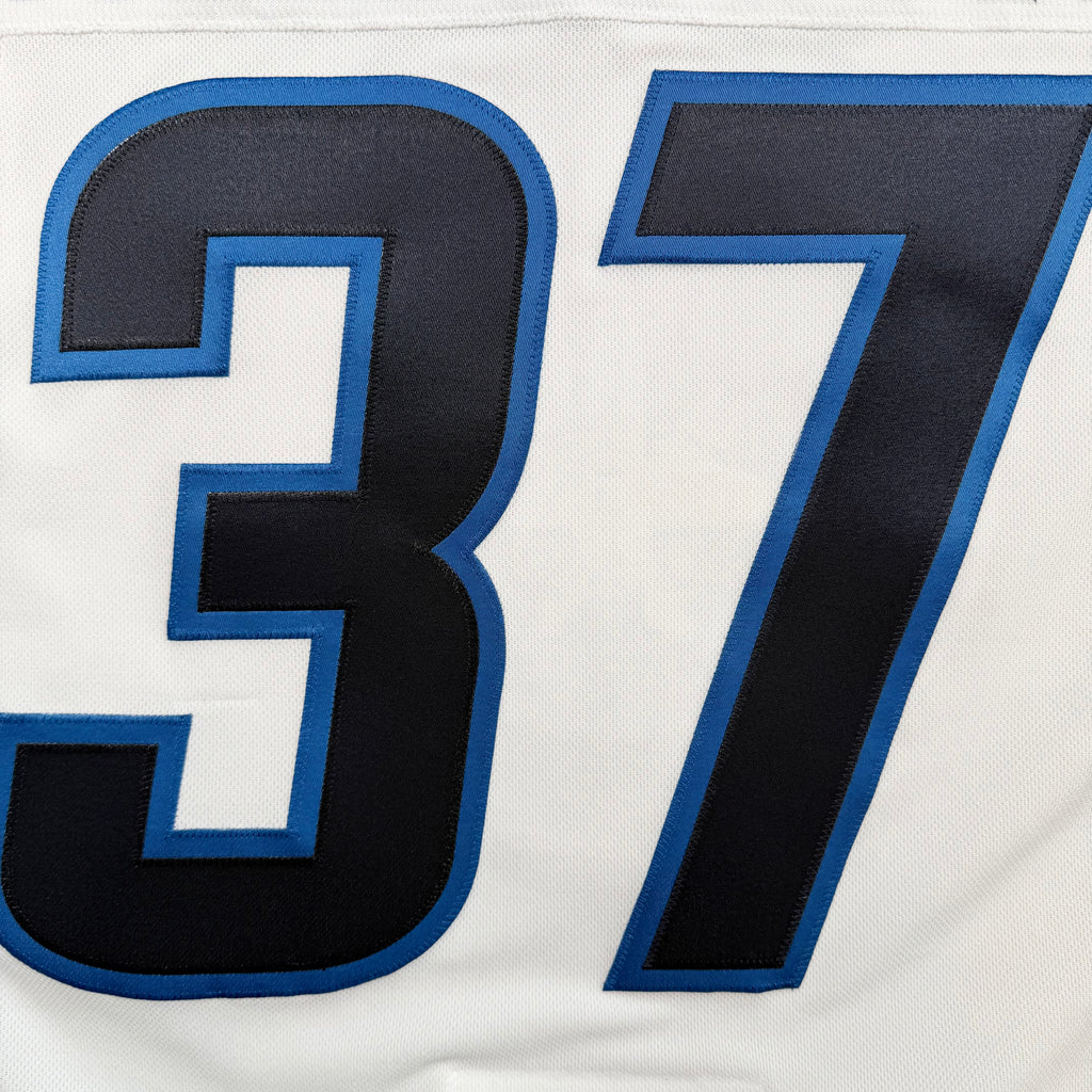 Connor Hellebuyck Winnipeg Jets Adidas NHL Jersey - 50/Medium