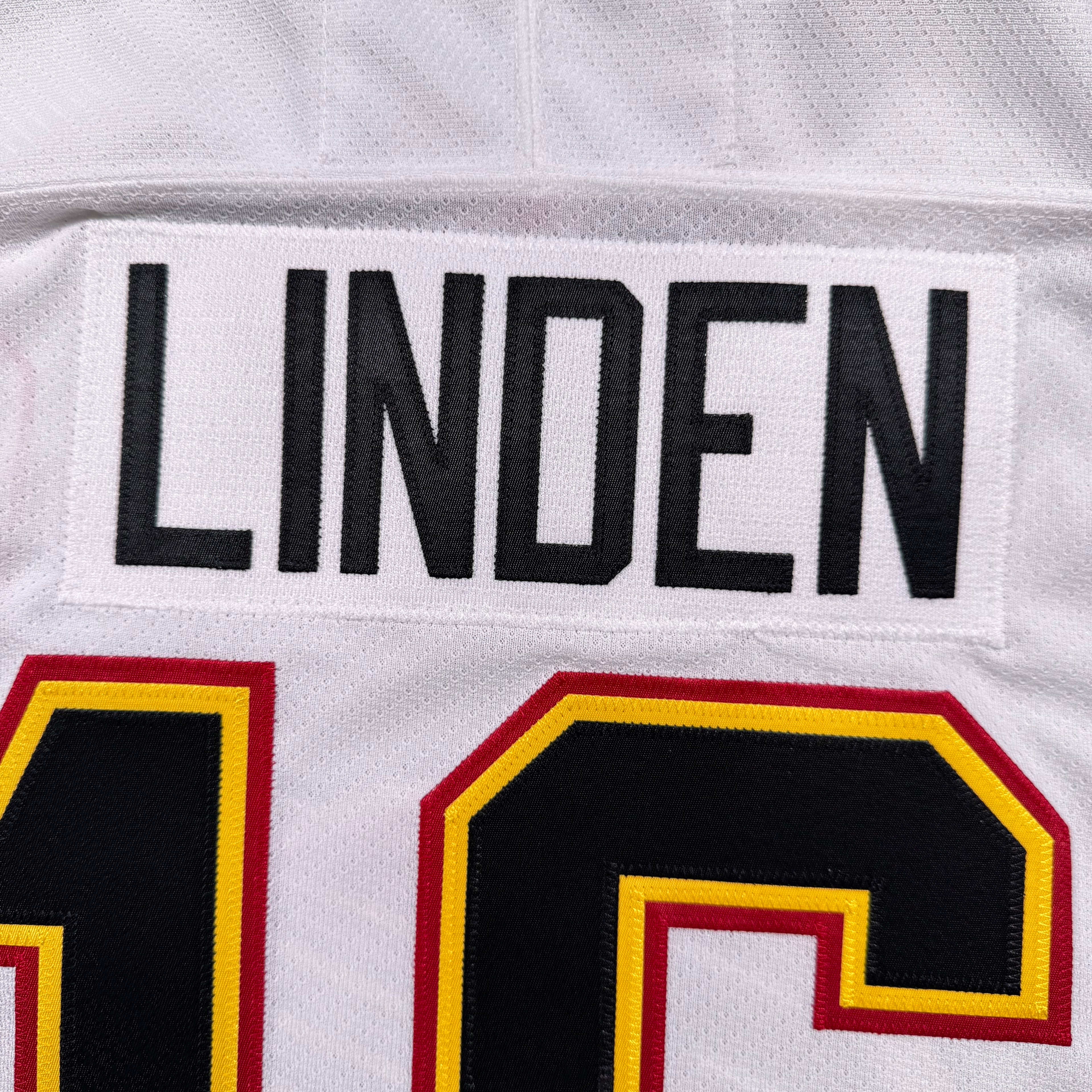 Trevor Linden Vancouver Canucks Vintage CCM NHL Jersey Size Large