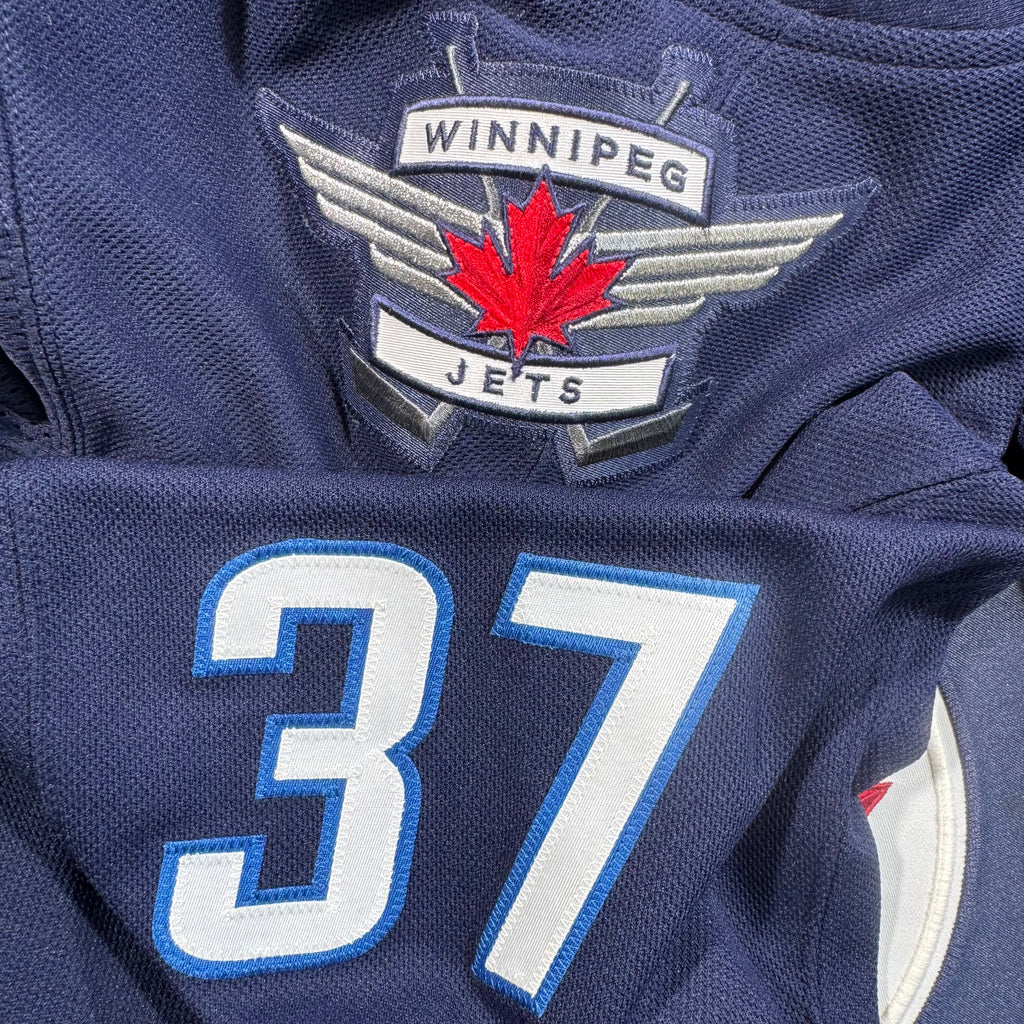 Connor Hellebuyck Winnipeg Jets Fanatics NHL Hockey Jersey Size 54 NEW