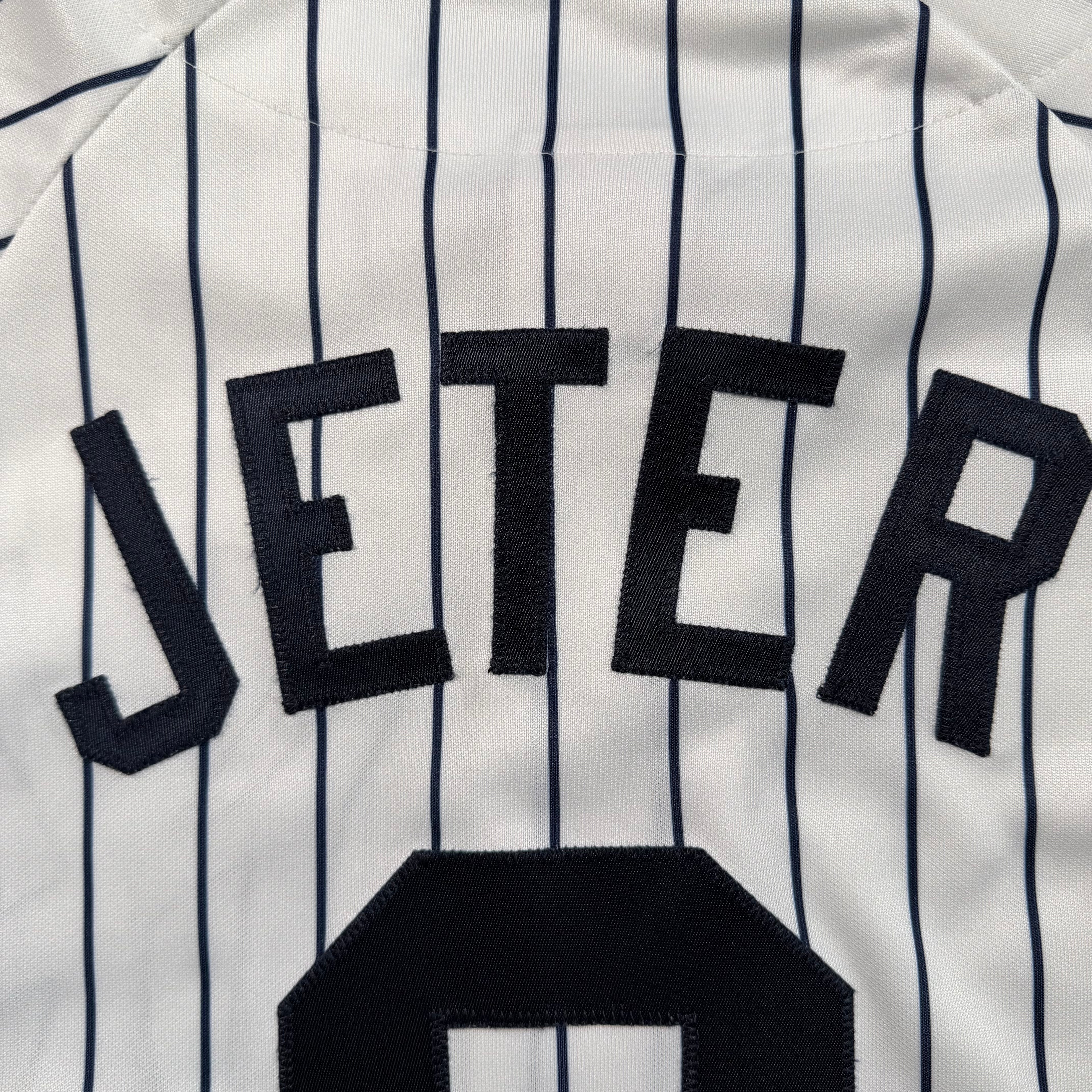 Derek Jeter New York Yankees Vintage Majestic MLB Jersey - Large
