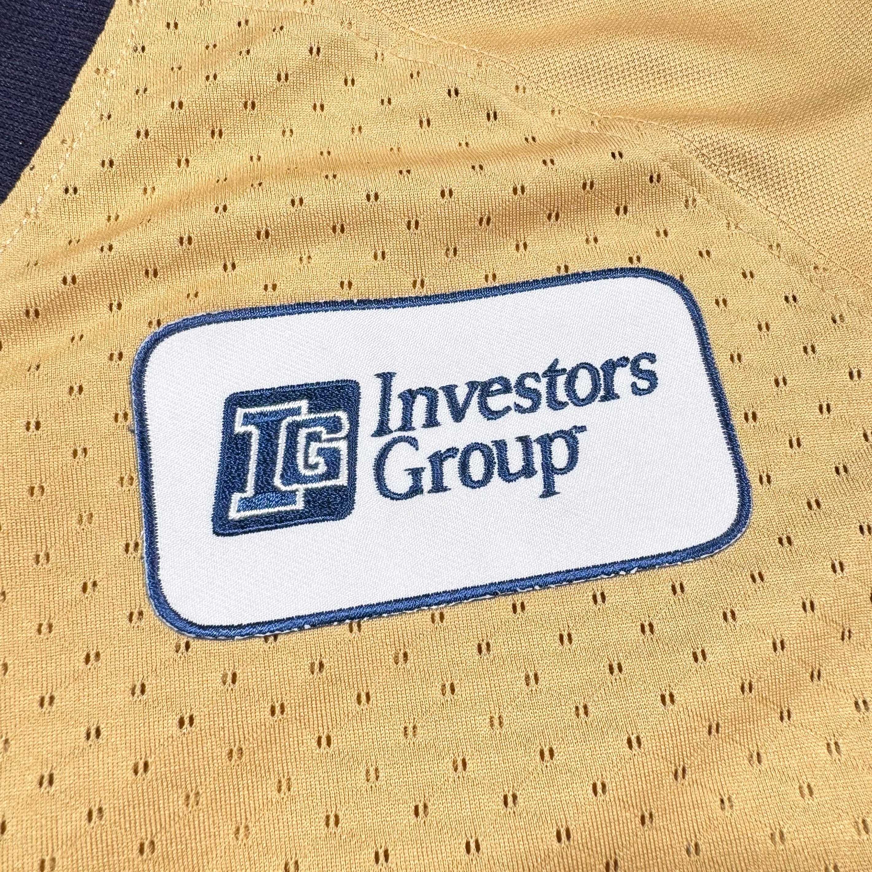 Jason Vega Winnipeg Blue Bombers Vintage Reebok Signed CFL Jersey Size Small