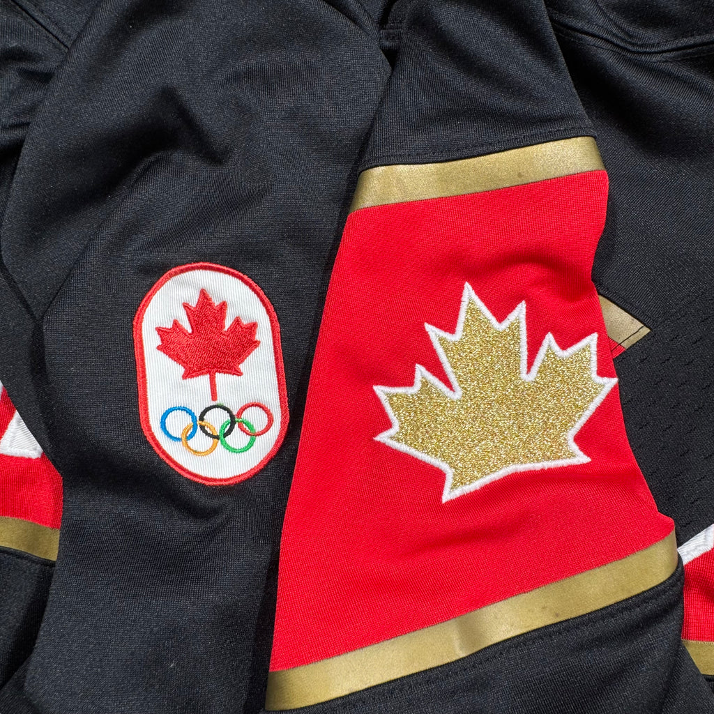 Team Canada 2014 Alternate Olympics Hockey Jersey Size Small