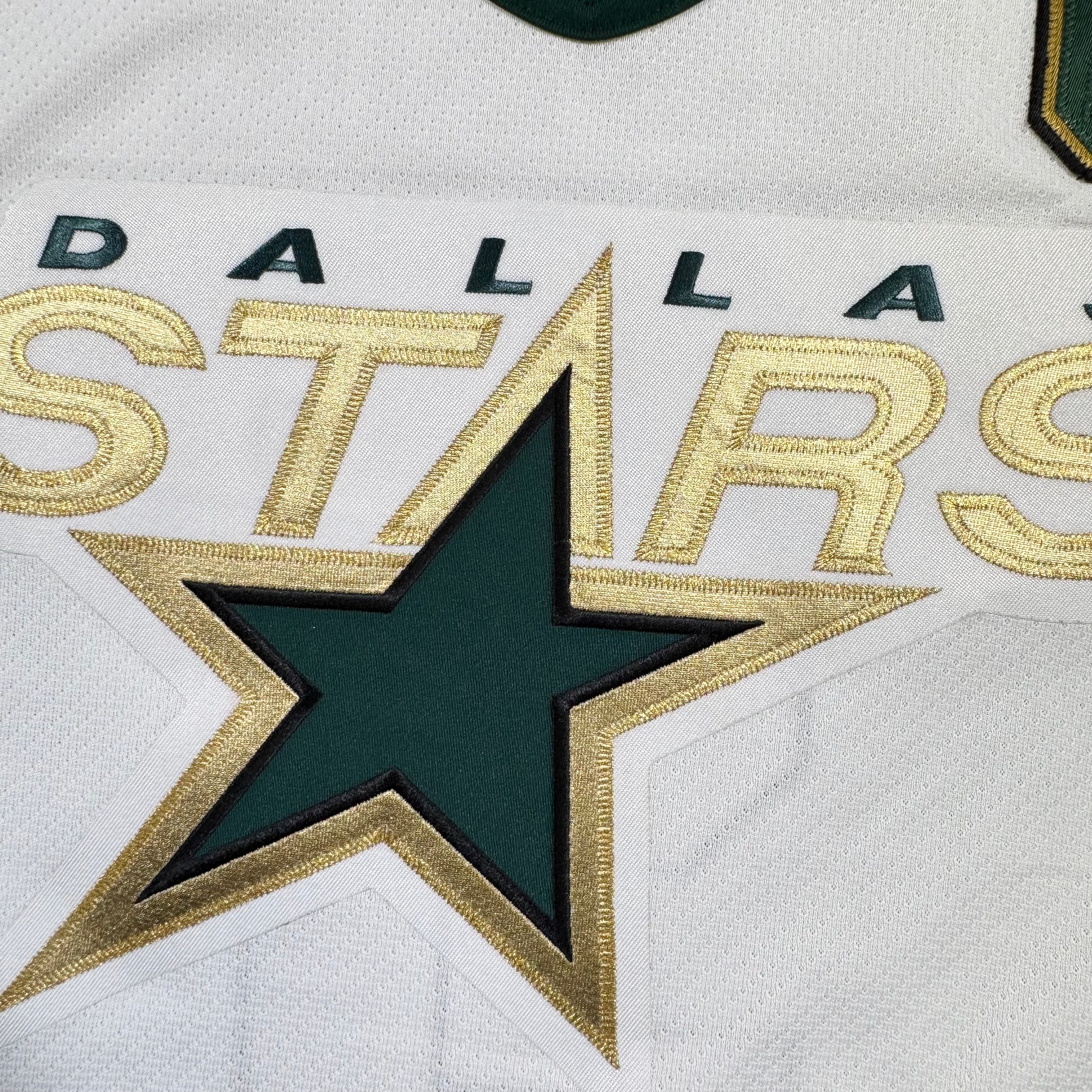 Mike Modano Dallas Stars Vintage CCM NHL Jersey Size XXL