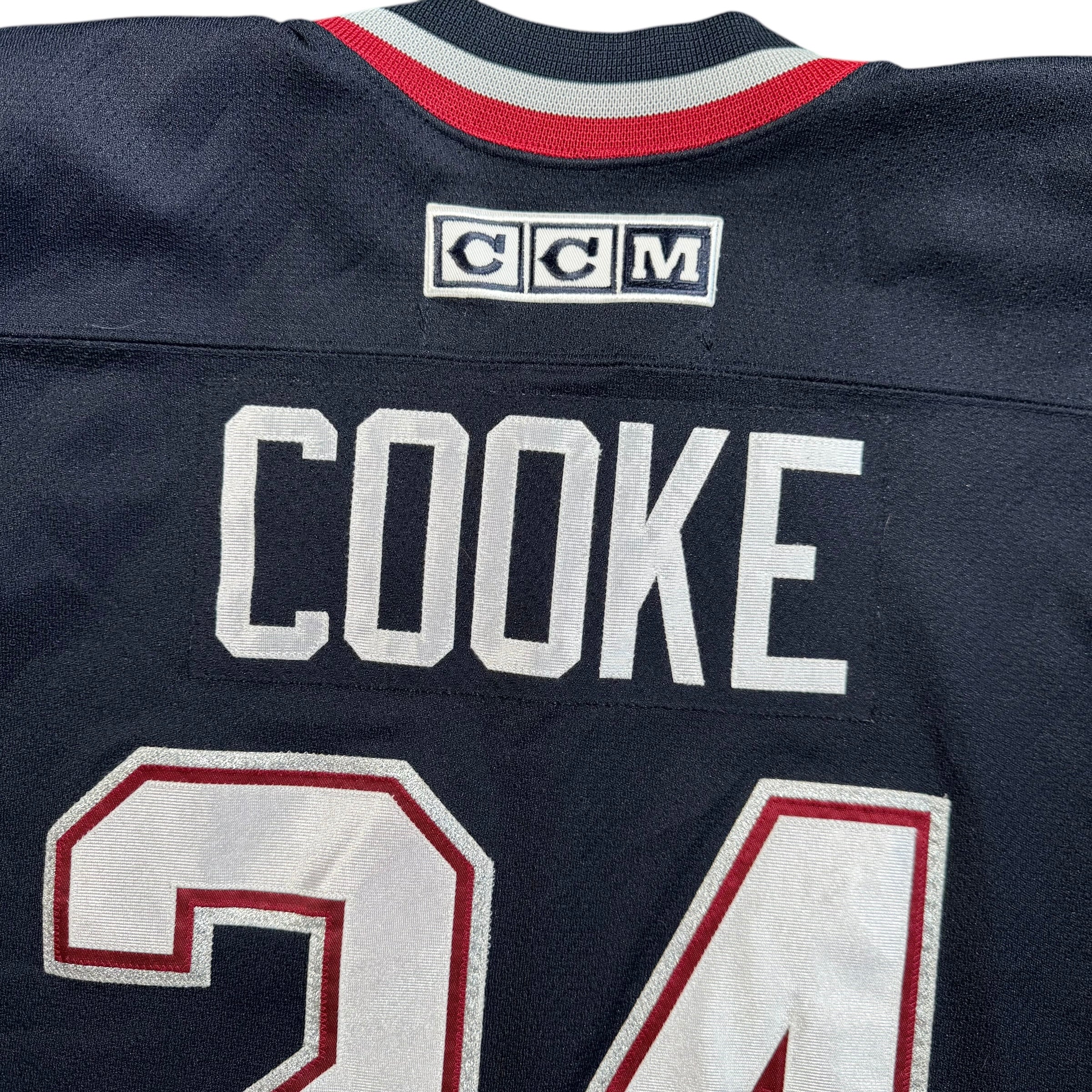 Matt Cooke Vancouver Canucks Vintage CCM NHL Jersey Size XL