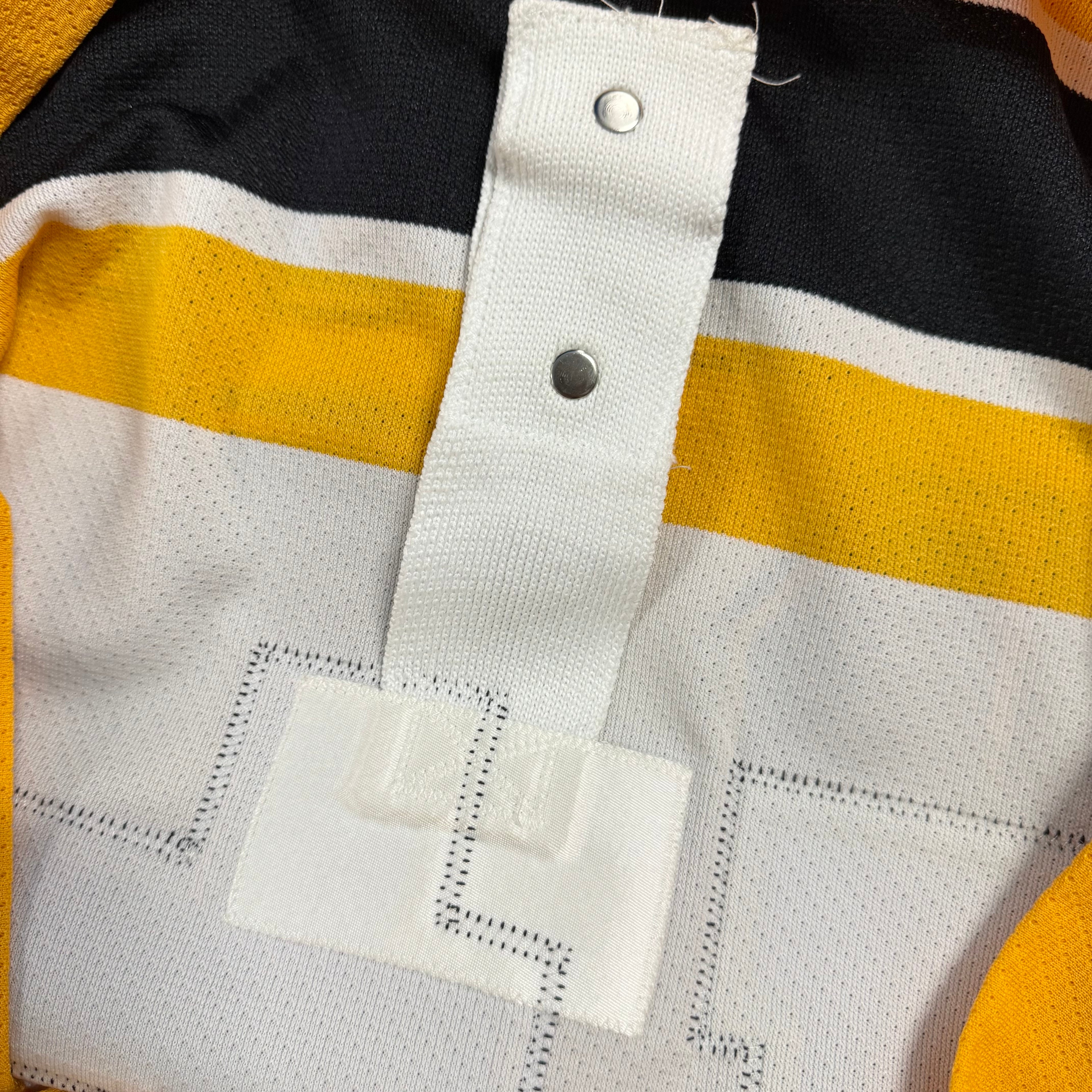 Andrew Alberts Boston Bruins Vintage Authentic Signed Reebok NHL Jersey Size 48