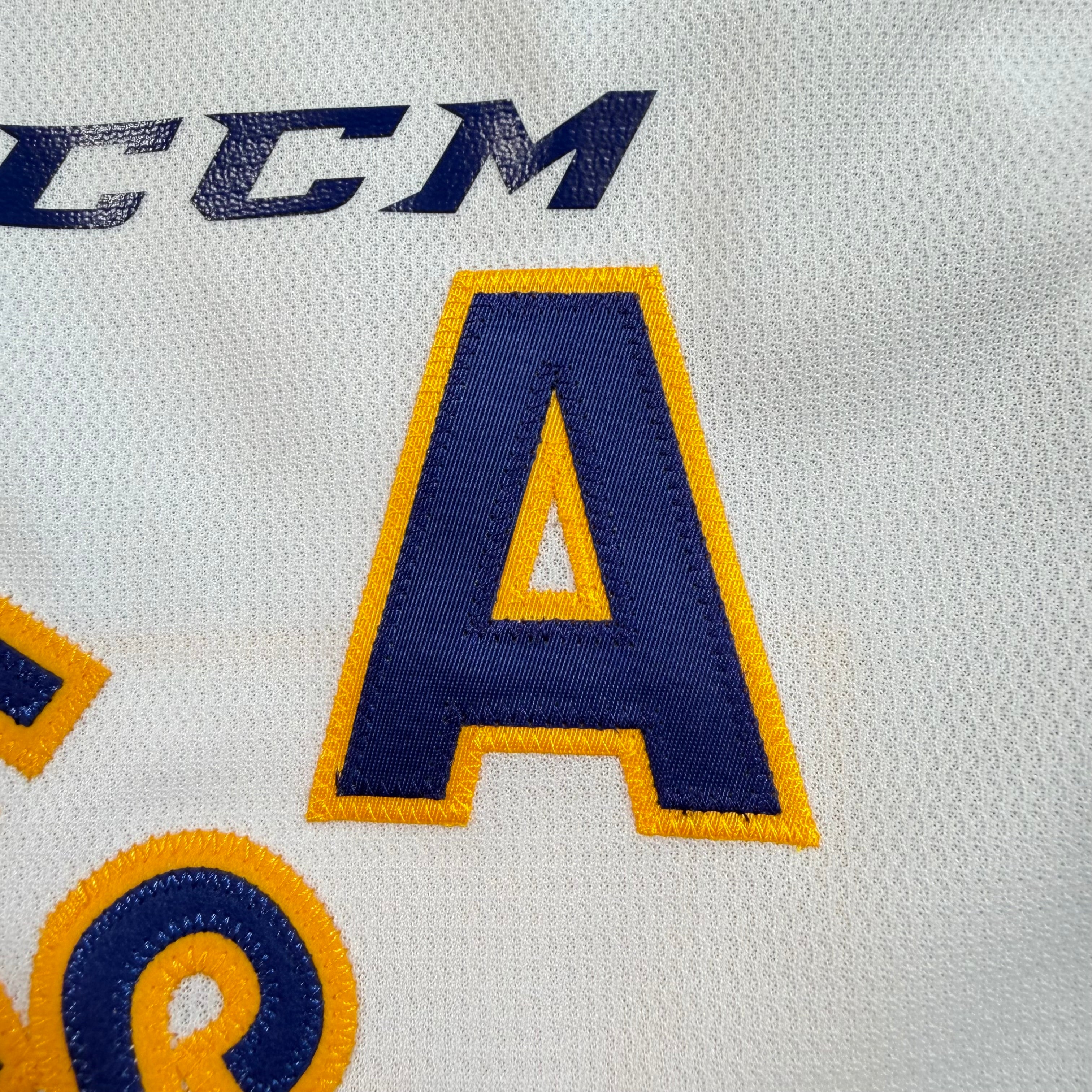 Kirby Dach Saskatoon Blades Authentic MIC CCM WHL Jersey - 56/XXL