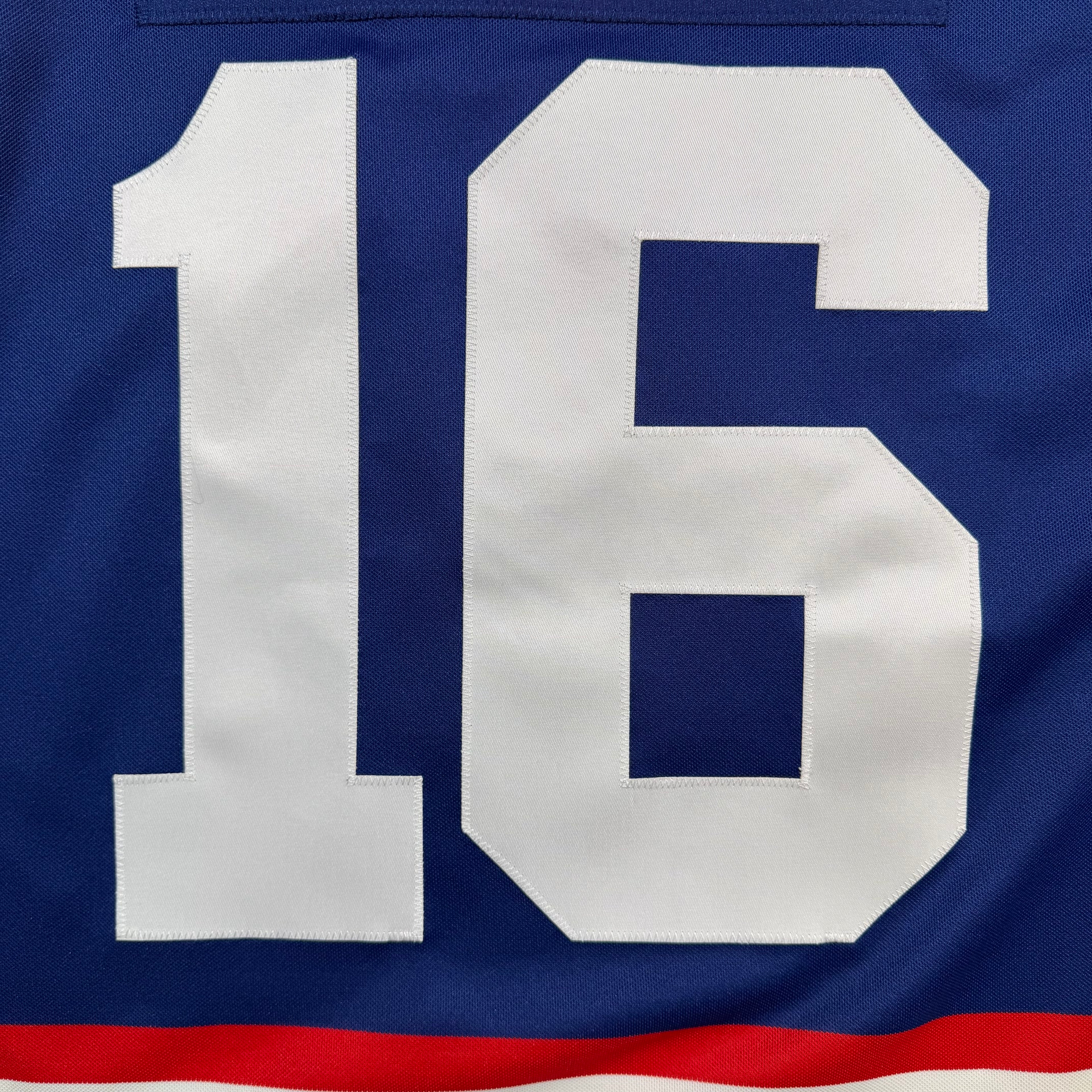 Ed Olczyk Winnipeg Jets Vintage CCM NHL Jersey - Large