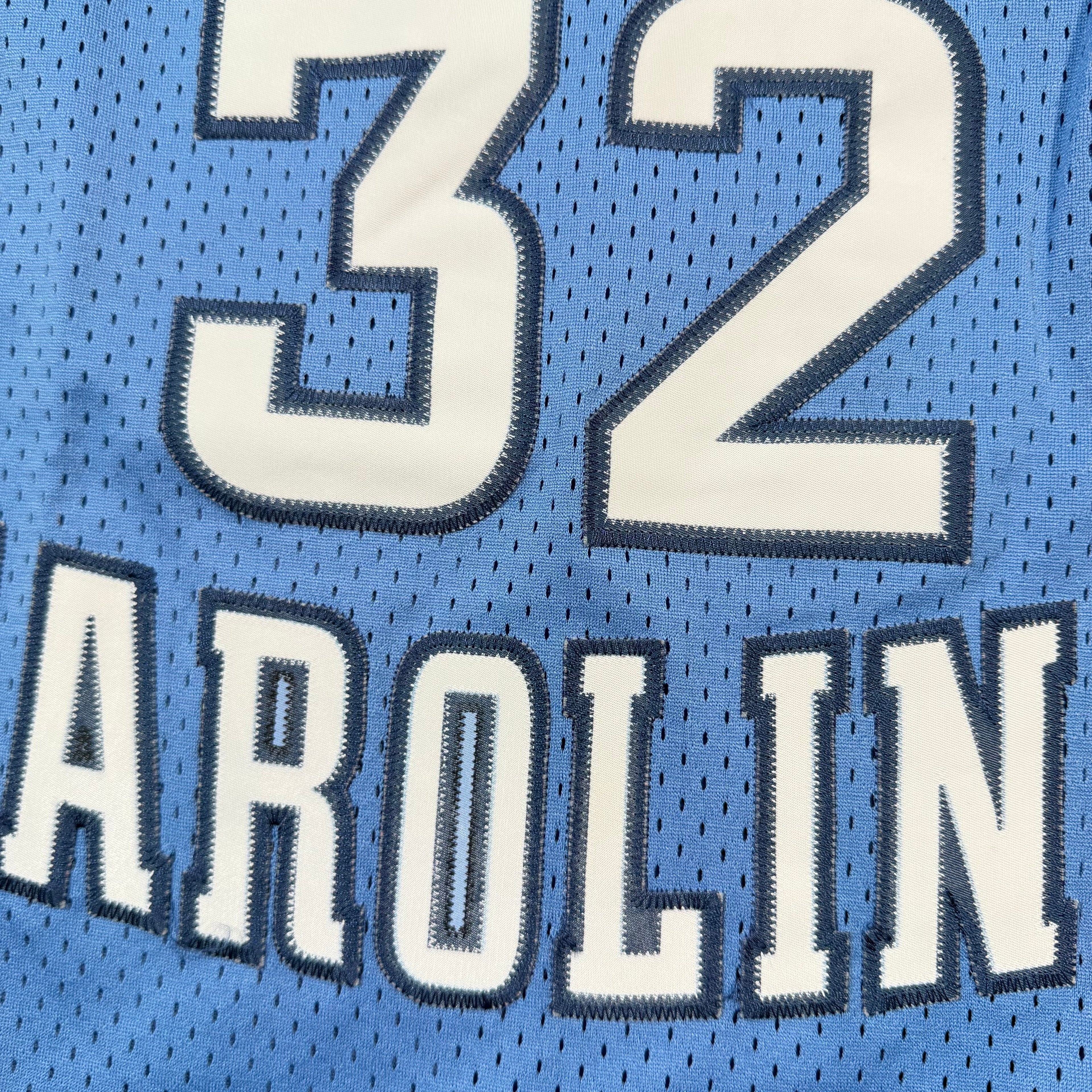 North Carolina Tar Heels #32 Vintage Nike NCAA Basketball Jersey - XL