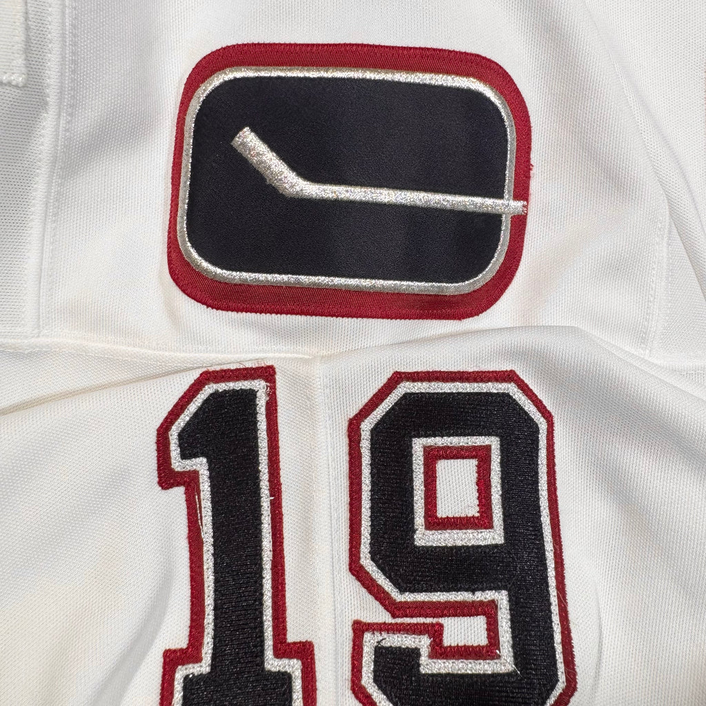 Markus Naslund Vancouver Canucks Vintage MIC CCM NHL Hockey Jersey Size 46 Medium NEW