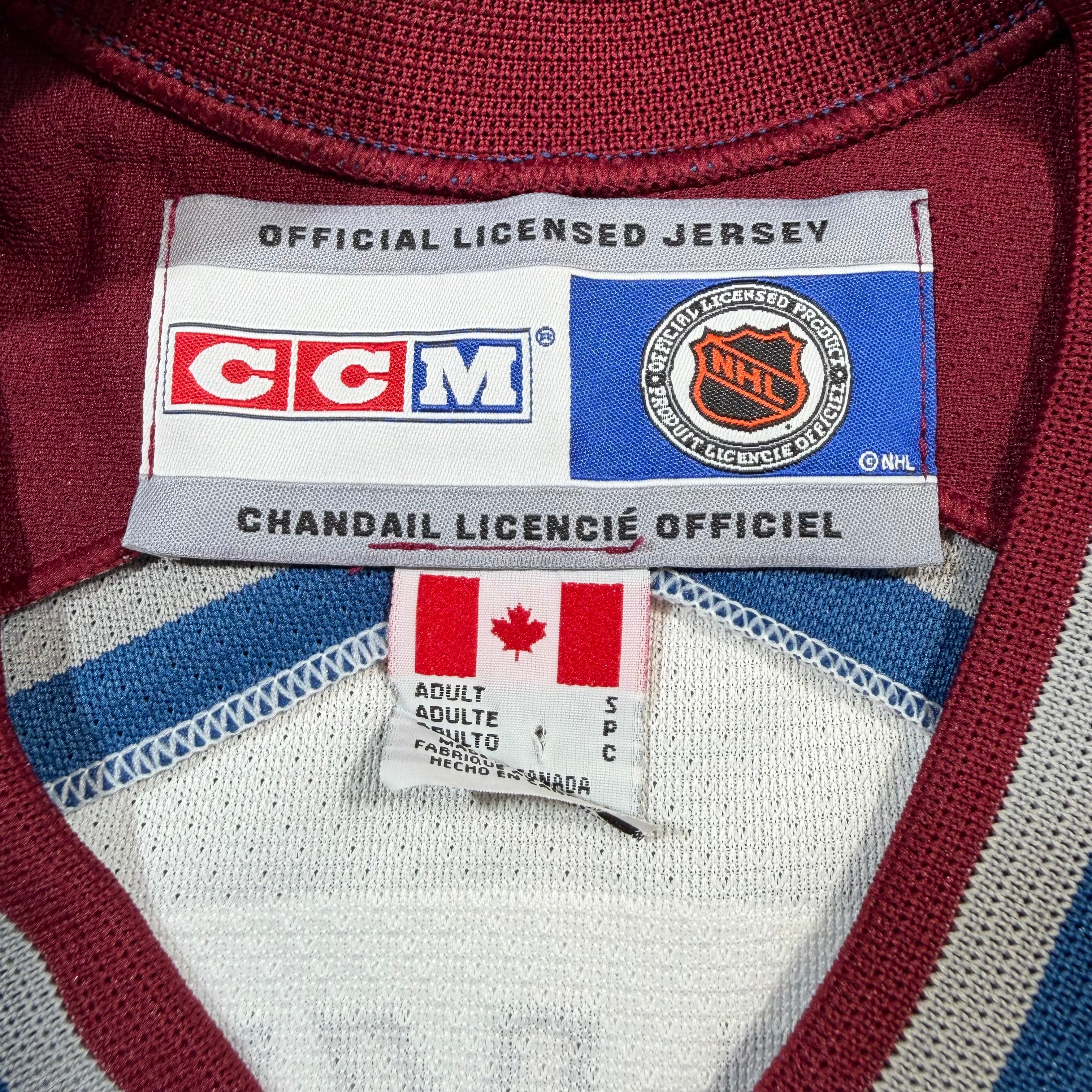 Joe Sakic Colorado Avalanche Vintage CCM NHL Jersey - Small