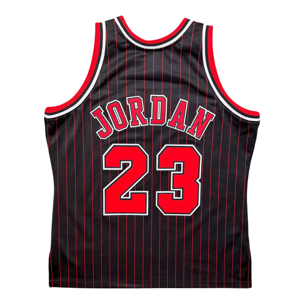 Michael Jordan Chicago Bulls 1996/97 Mitchell & Ness Authentic NBA Jersey - 48/XL