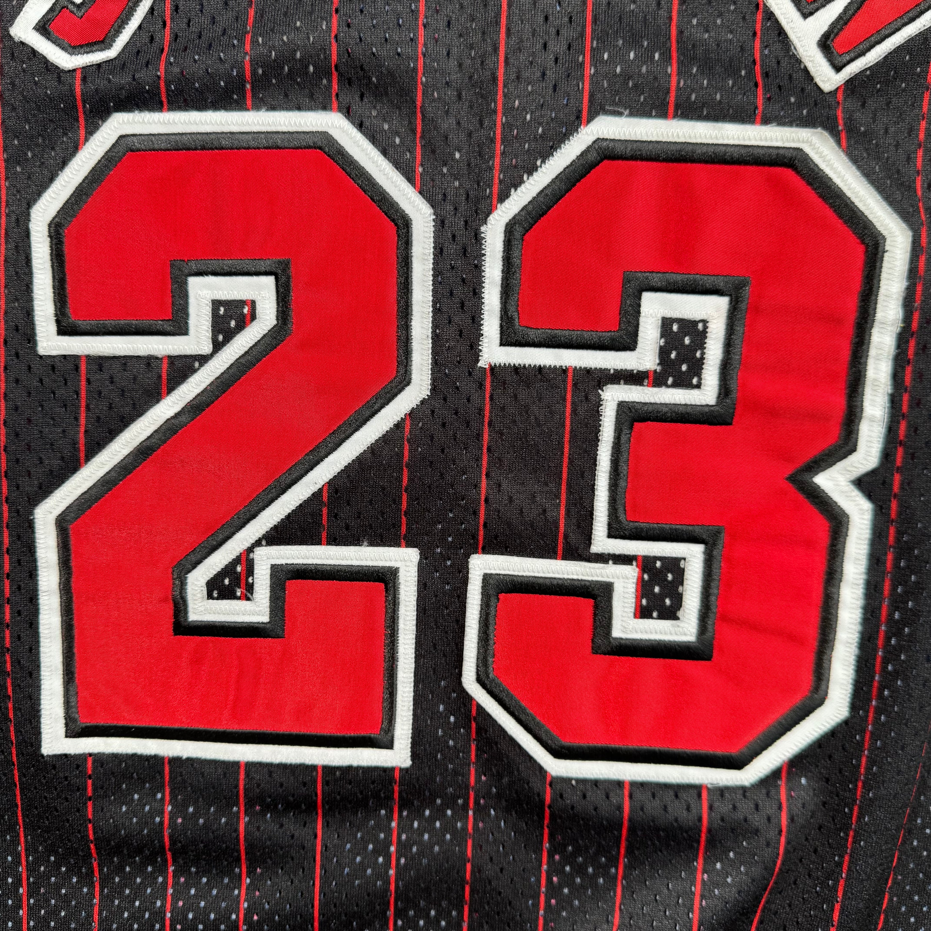 Michael Jordan Chicago Bulls Vintage Champion Authentic NBA Jersey Size 44 L