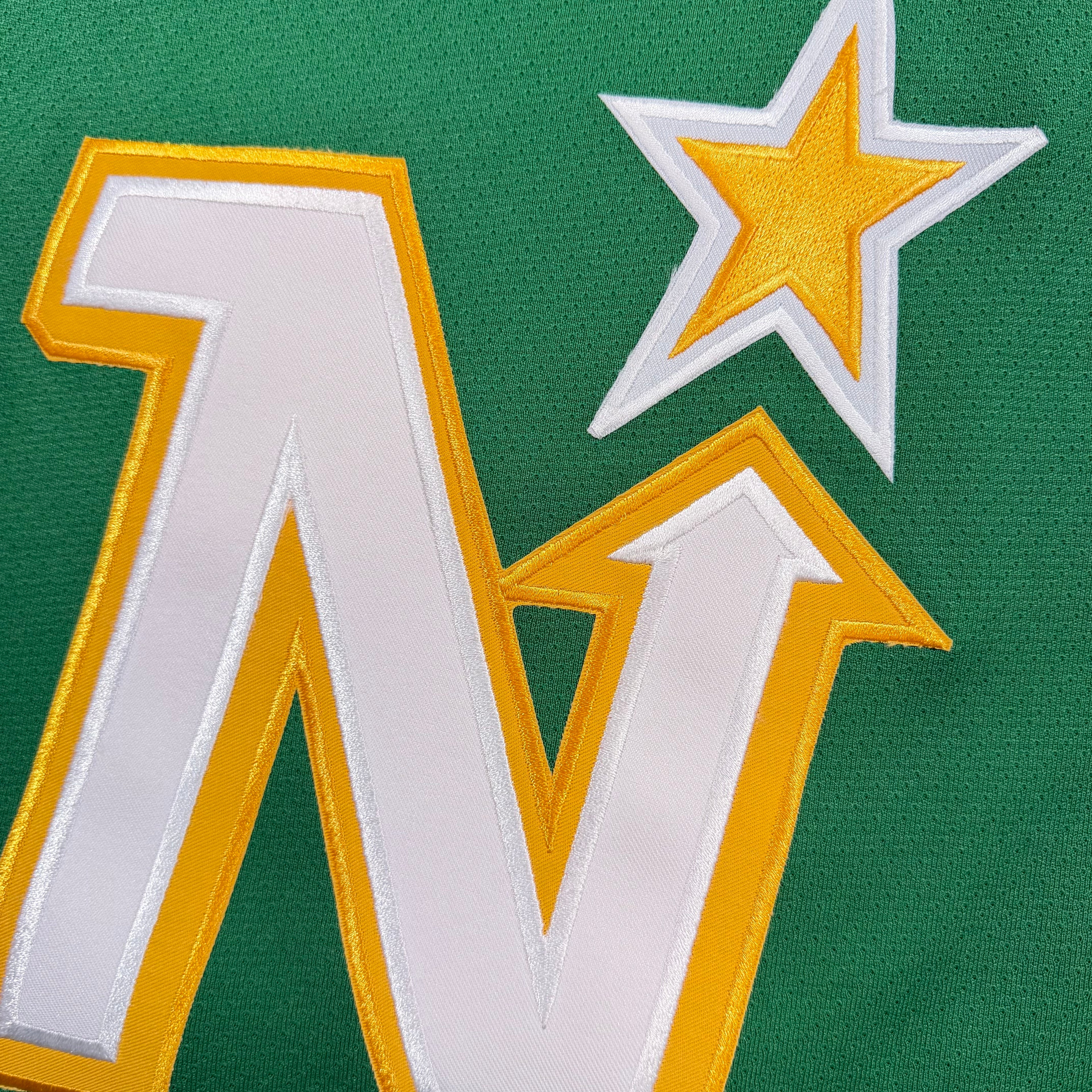 Mike Modano Minnesota North Stars Vintage CCM NHL Jersey - Large