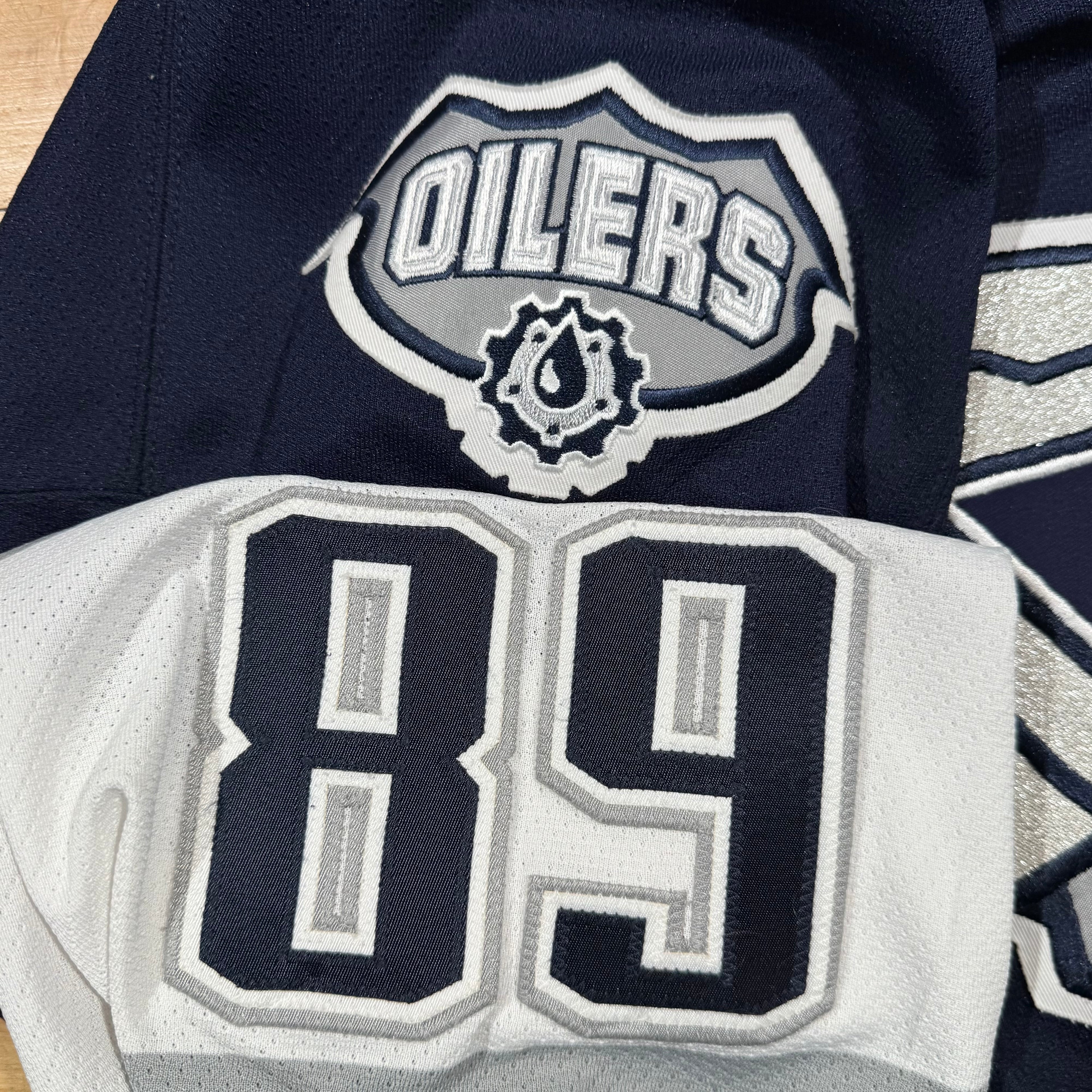 Mike Comrie Edmonton Oilers Vintage McFarlane Koho NHL Hockey Jersey Size Large