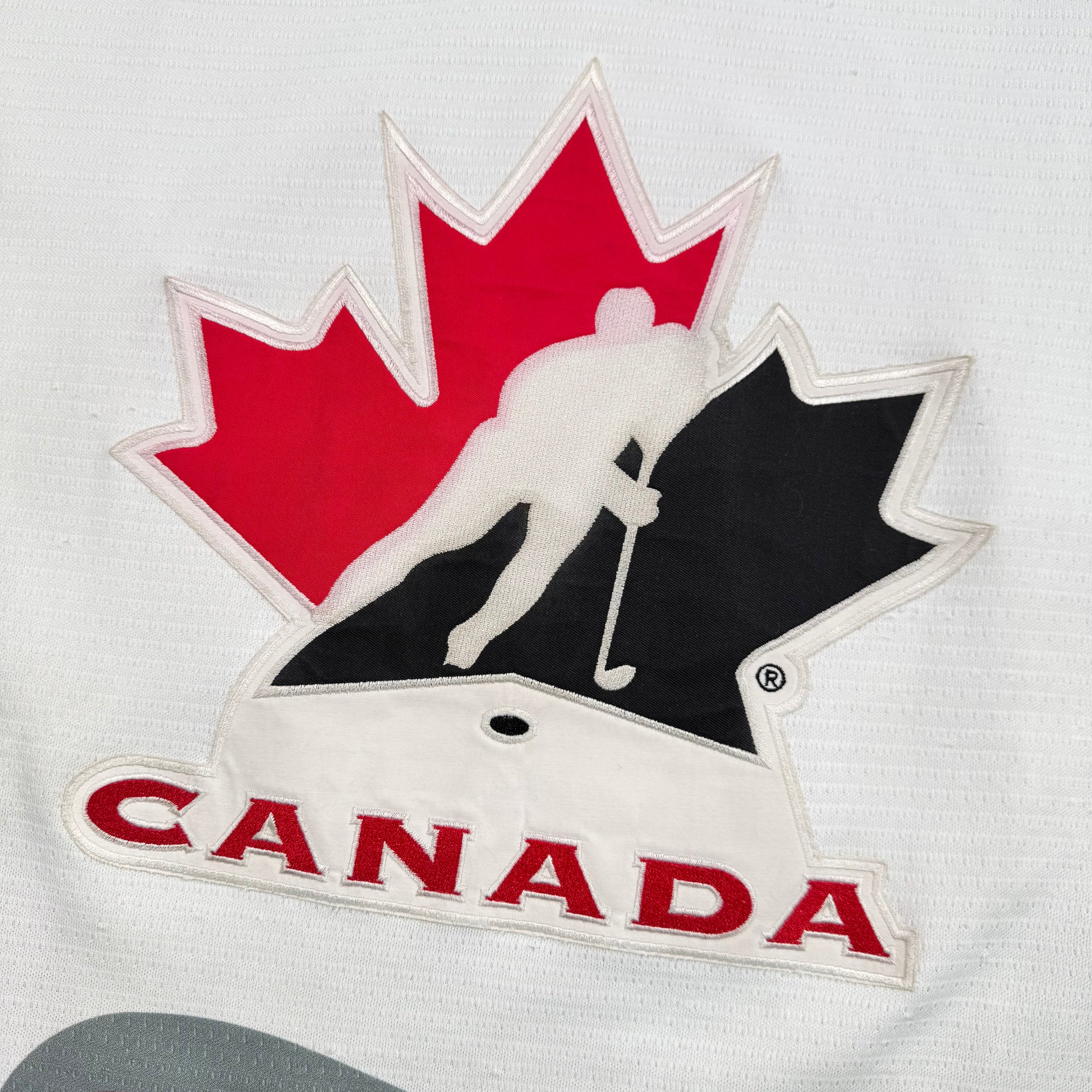 Team Canada 1996 Olympics Vintage Bauer Hockey Jersey Size XL