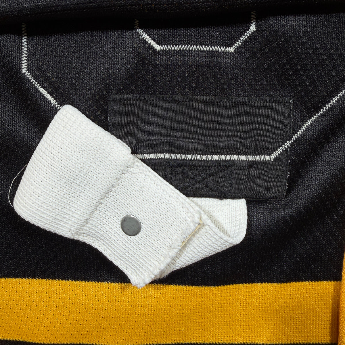 Cam Neely Boston Bruins Vintage CCM NHL Jersey - 44/Medium