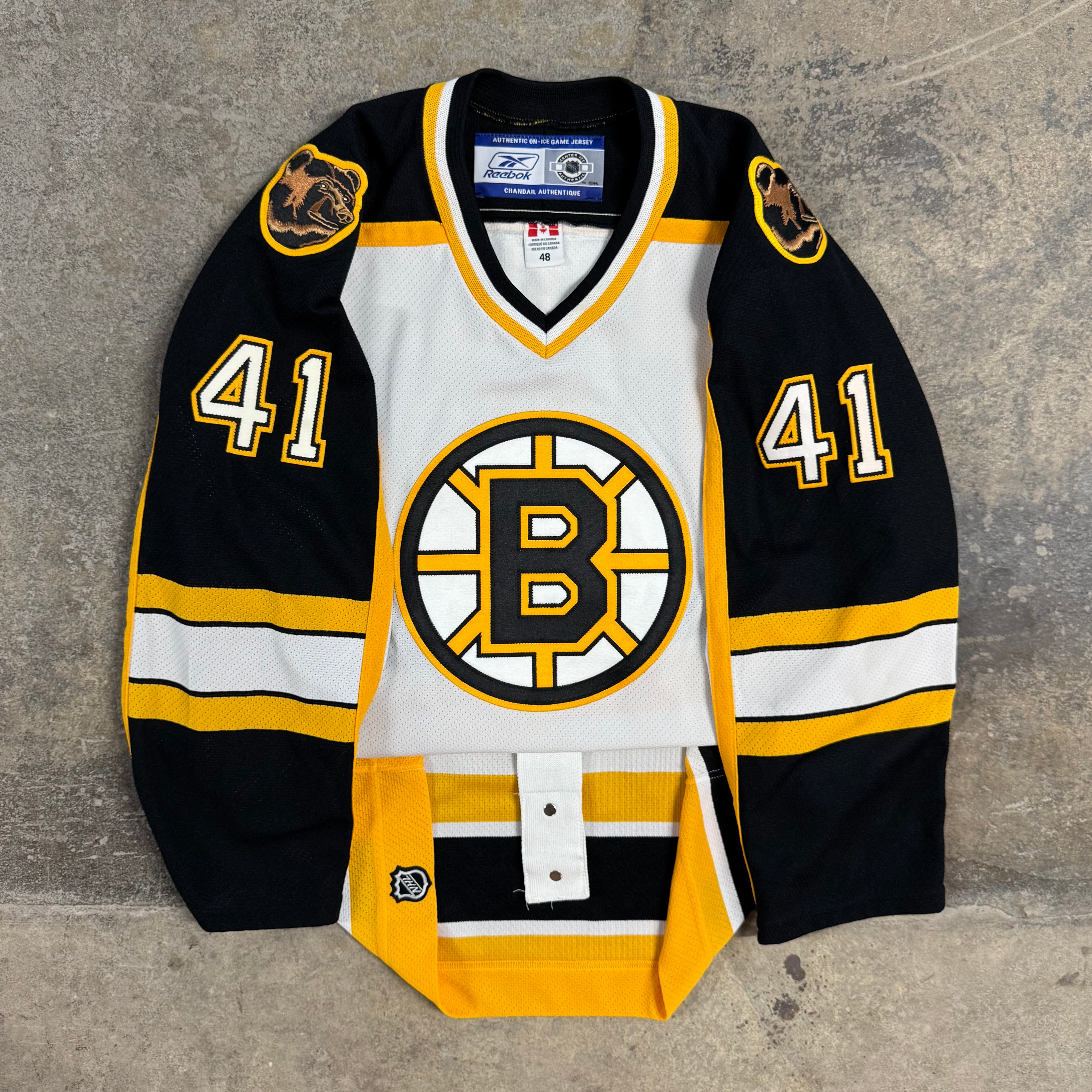 Andrew Alberts Boston Bruins Vintage Authentic Signed Reebok NHL Jersey Size 48