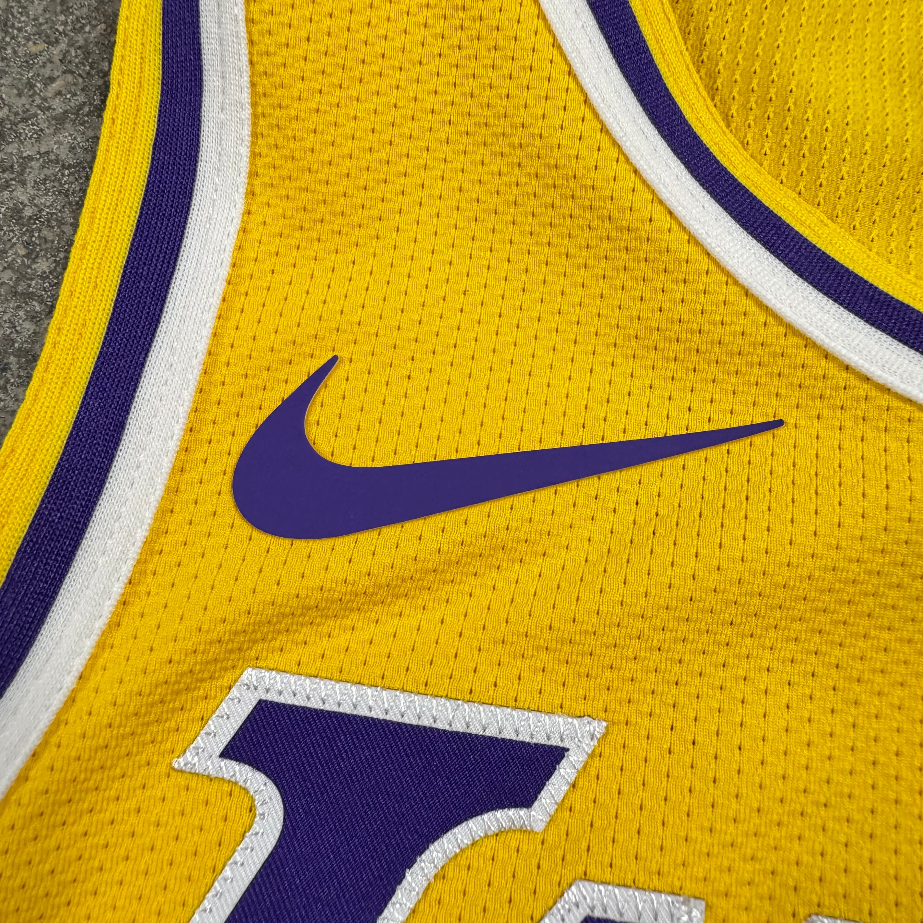 Lebron James Los Angeles Lakers Authentic NBA Jersey Size 44 Medium