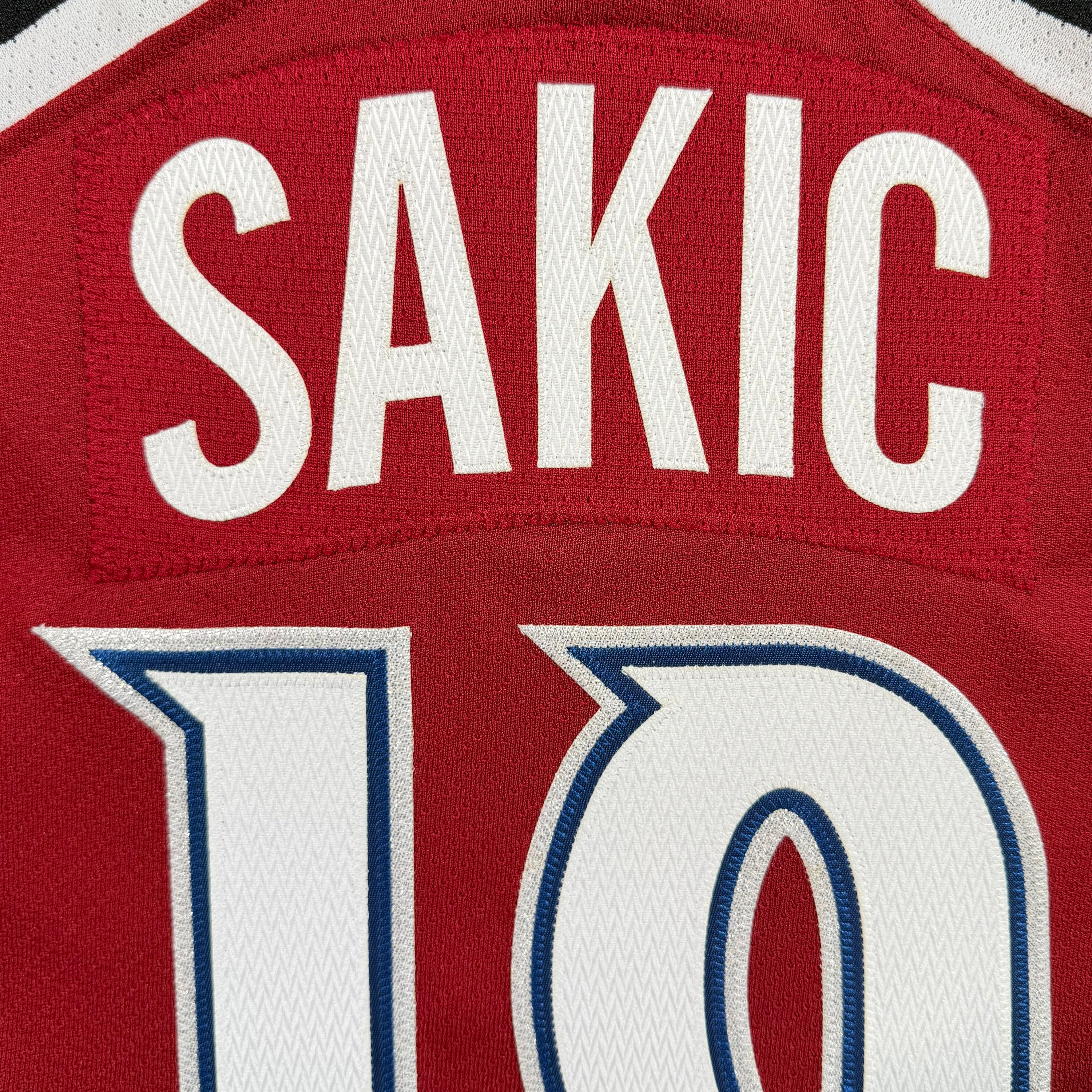 Joe Sakic Colorado Avalanche Vintage CCM NHL Jersey - Medium