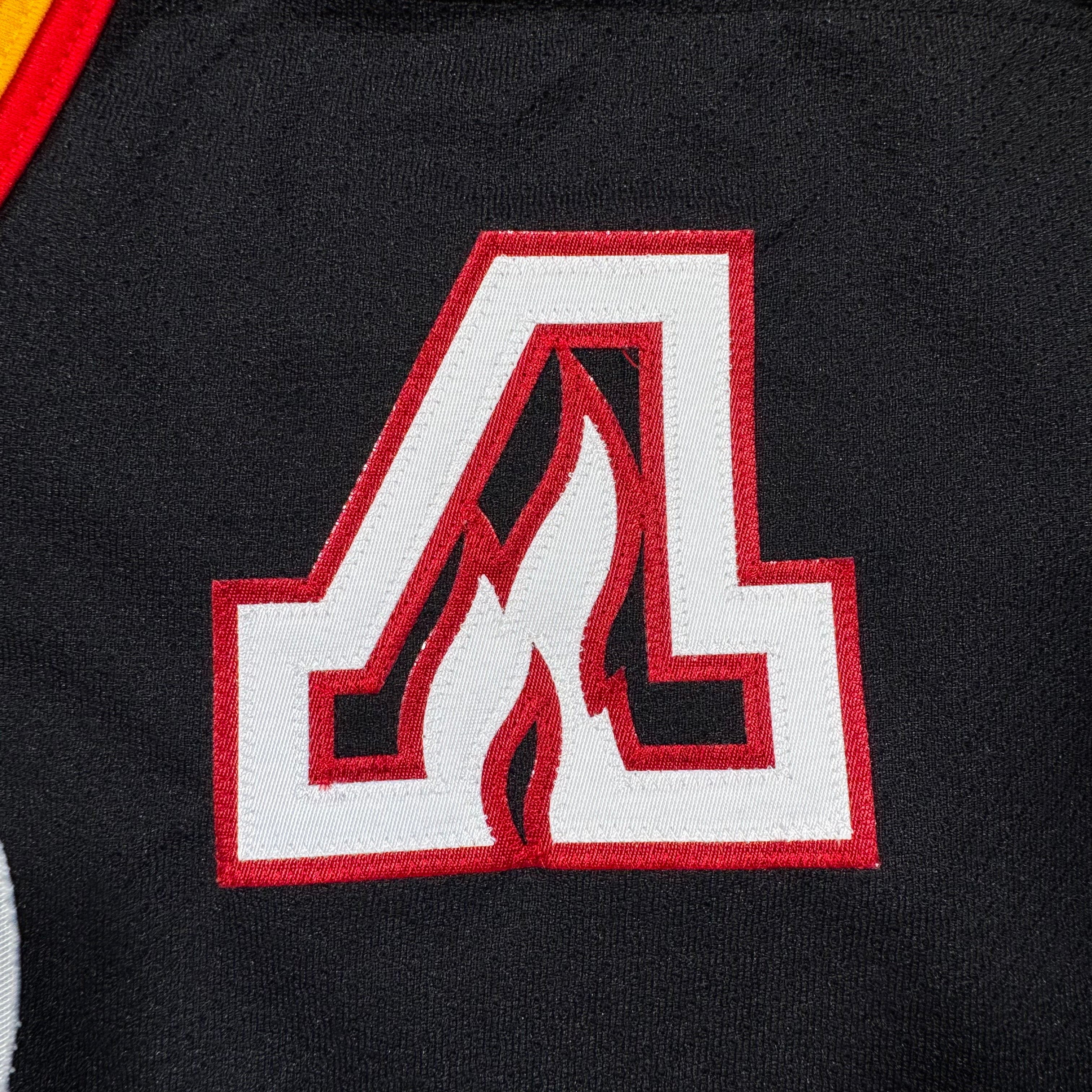 Jarome Iginla Calgary Flames Vintage Blasty CCM NHL Jersey Size XL