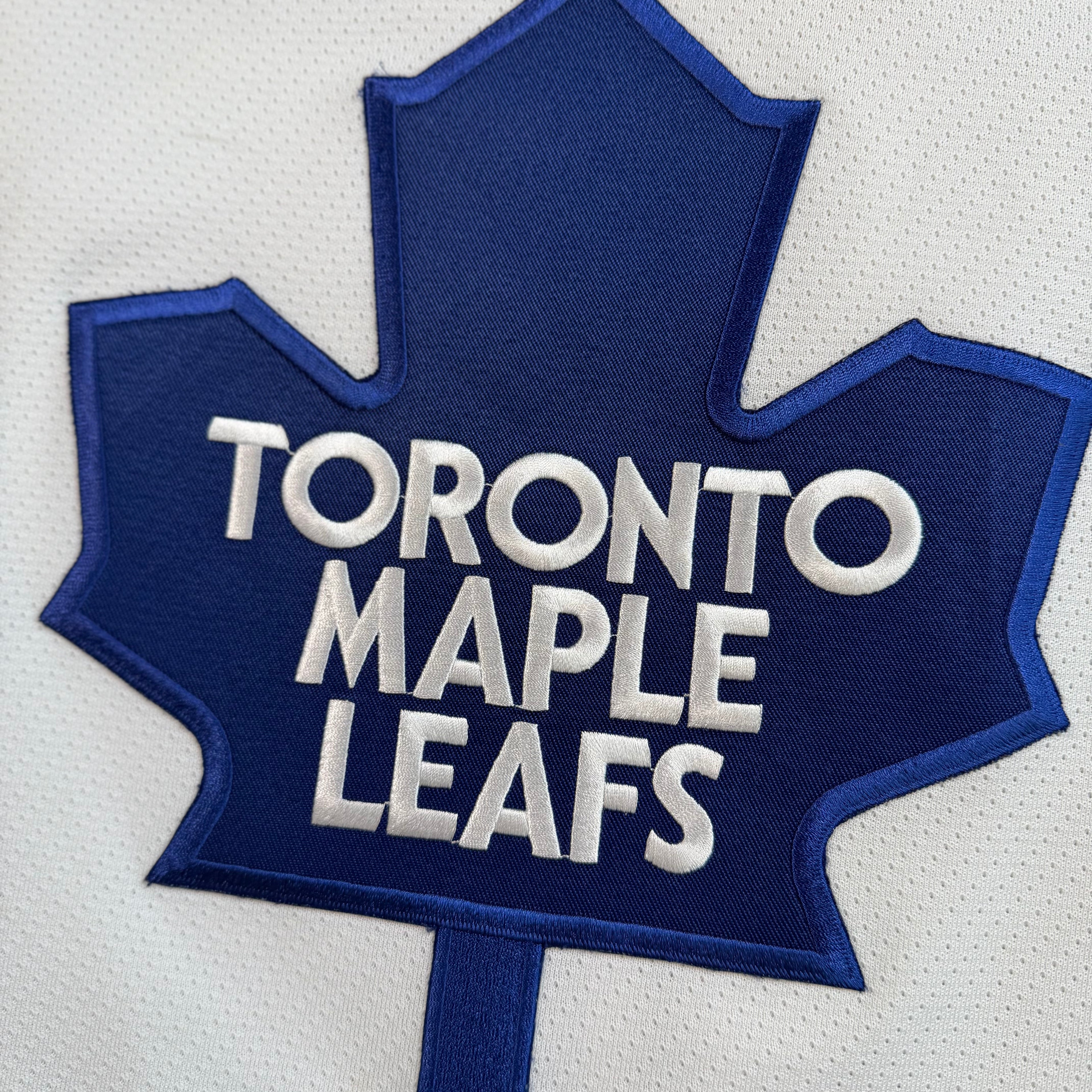 Mats Sundin Toronto Maple Leafs Vintage CCM NHL Hockey Jersey - Medium
