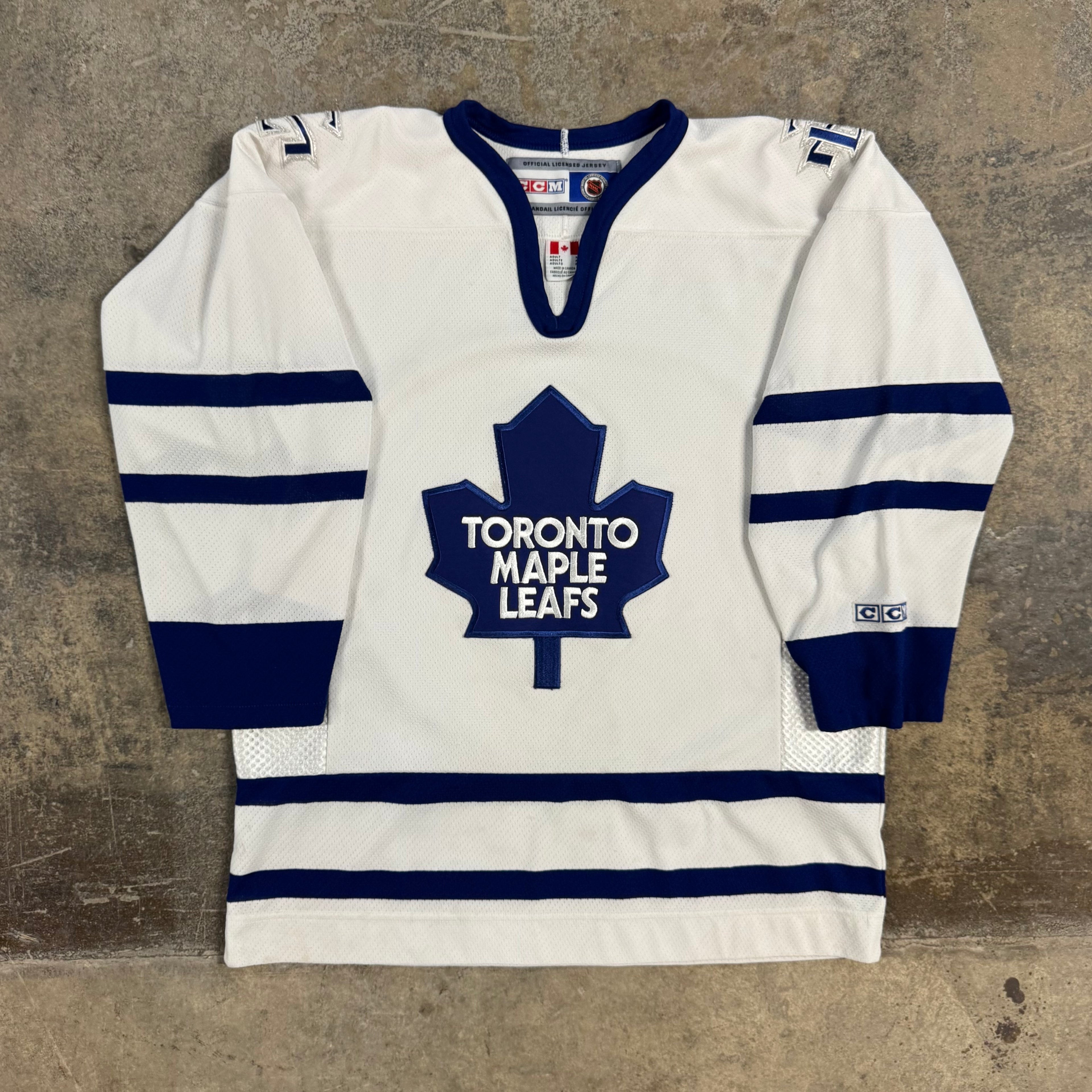 Toronto Maple Leafs Vintage CCM NHL Hockey Jersey Size Medium
