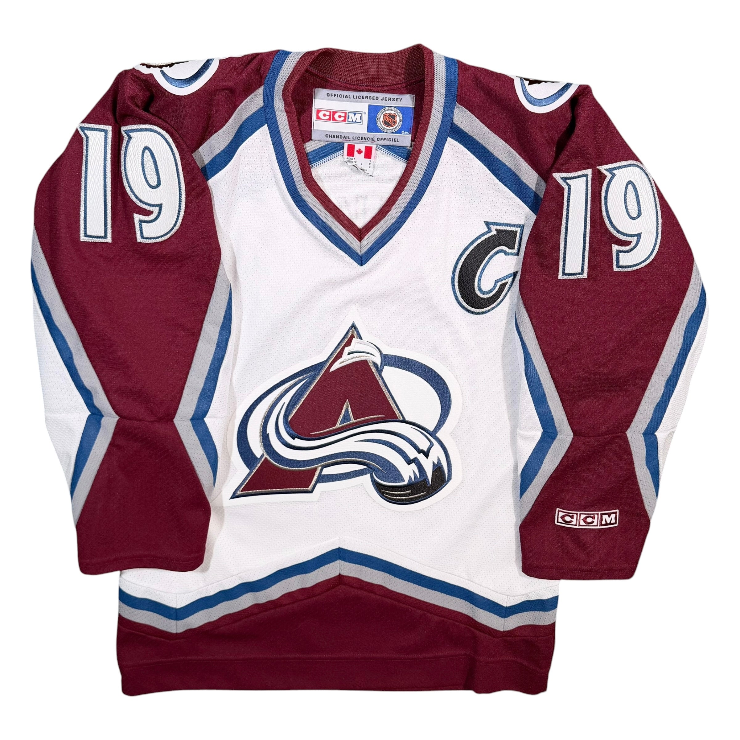 Joe Sakic Colorado Avalanche Vintage CCM NHL Jersey - Small
