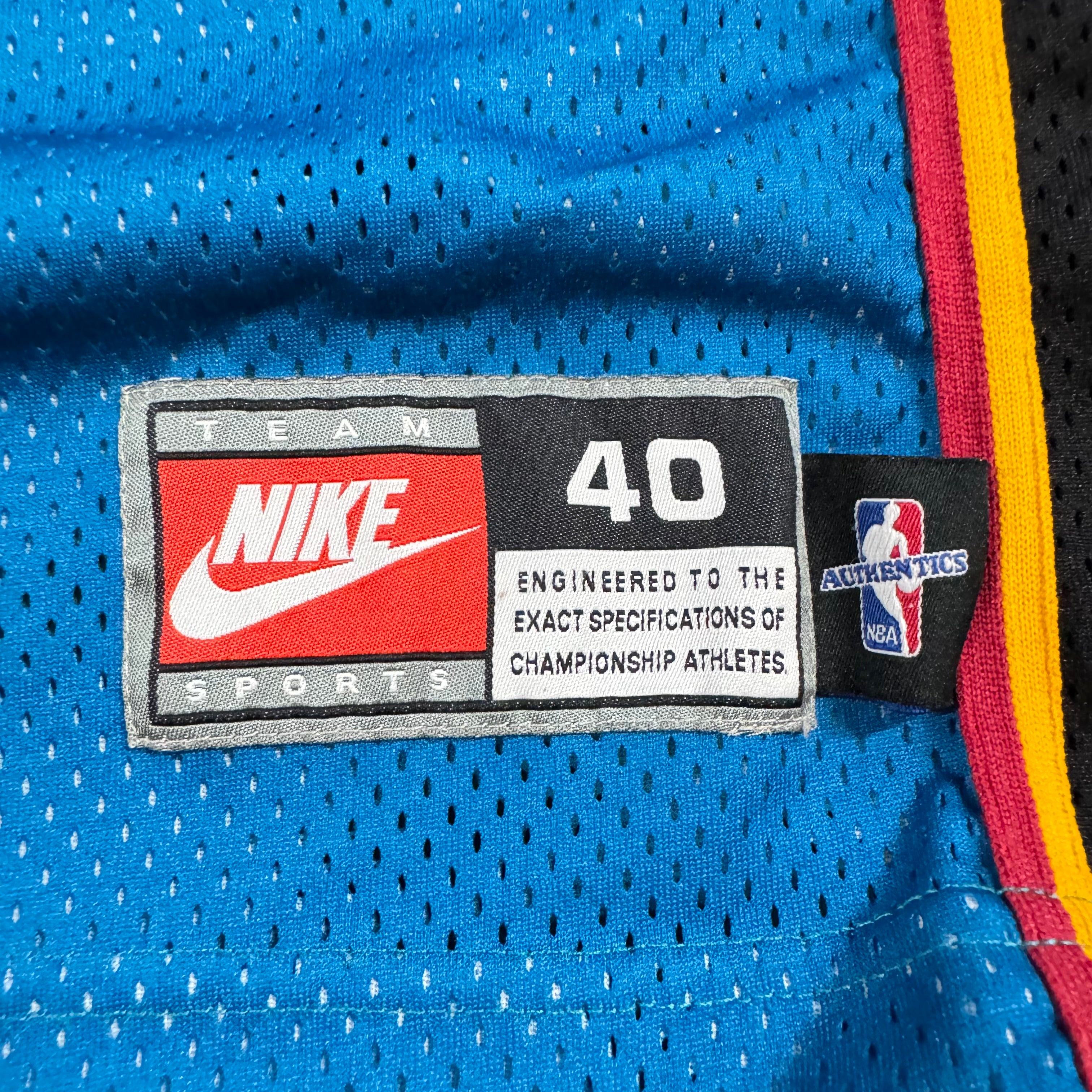 Grant Hill Detroit Pistons Vintage Nike Authentic NBA Jersey Size 40 Medium