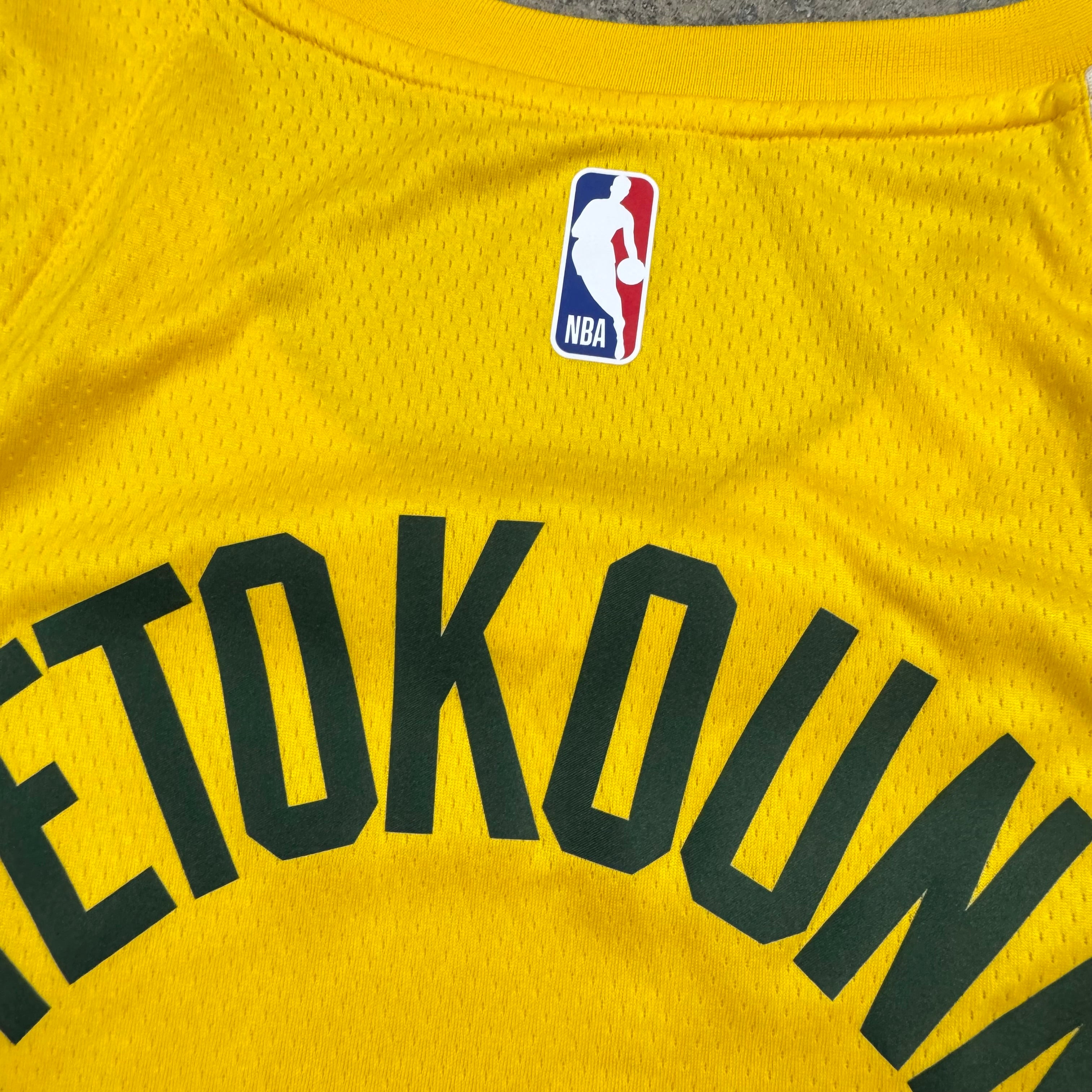 Giannis Antetokounmpo Milwaukee Bucks City Edition NBA Jersey Size Medium NEW