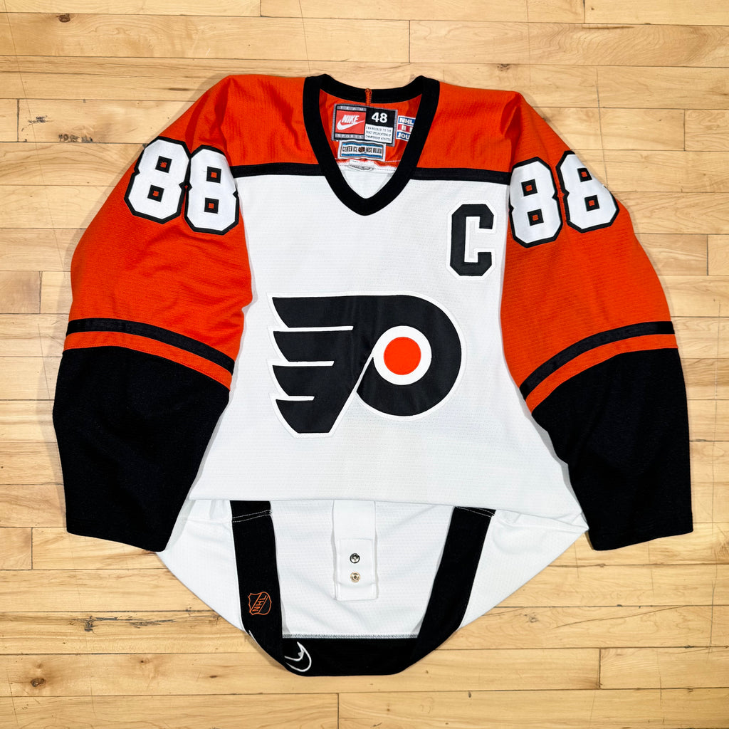 Eric Lindros Philadelphia Flyers Vintage Nike Authentic MIC NHL Jersey Size 48 L