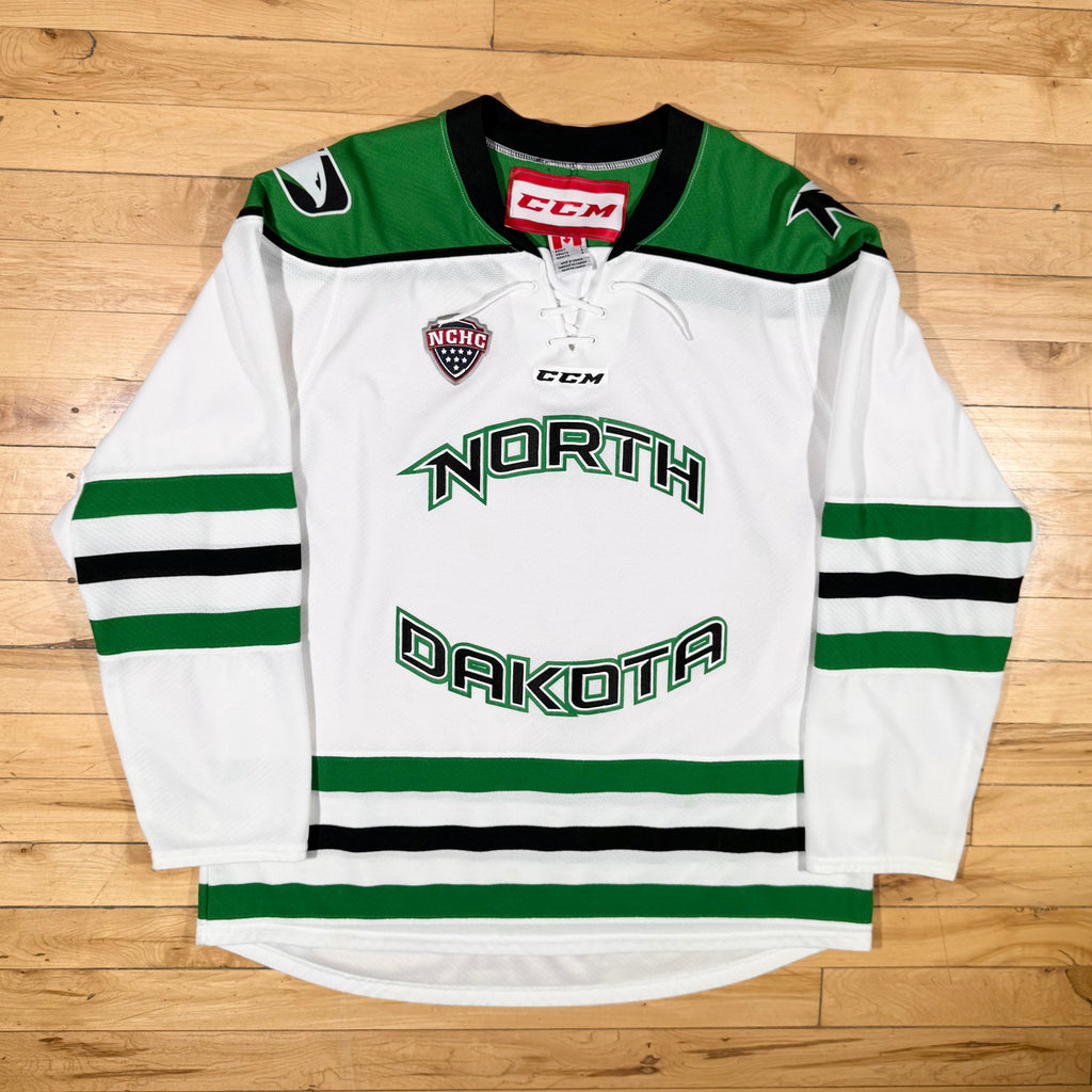 North Dakota Fighting Sioux CCM WCHA Hockey Jersey Size Large