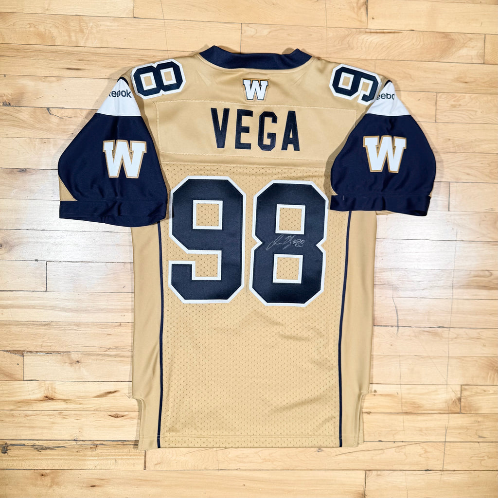 Jason Vega Winnipeg Blue Bombers Vintage Reebok Signed CFL Jersey Size Small