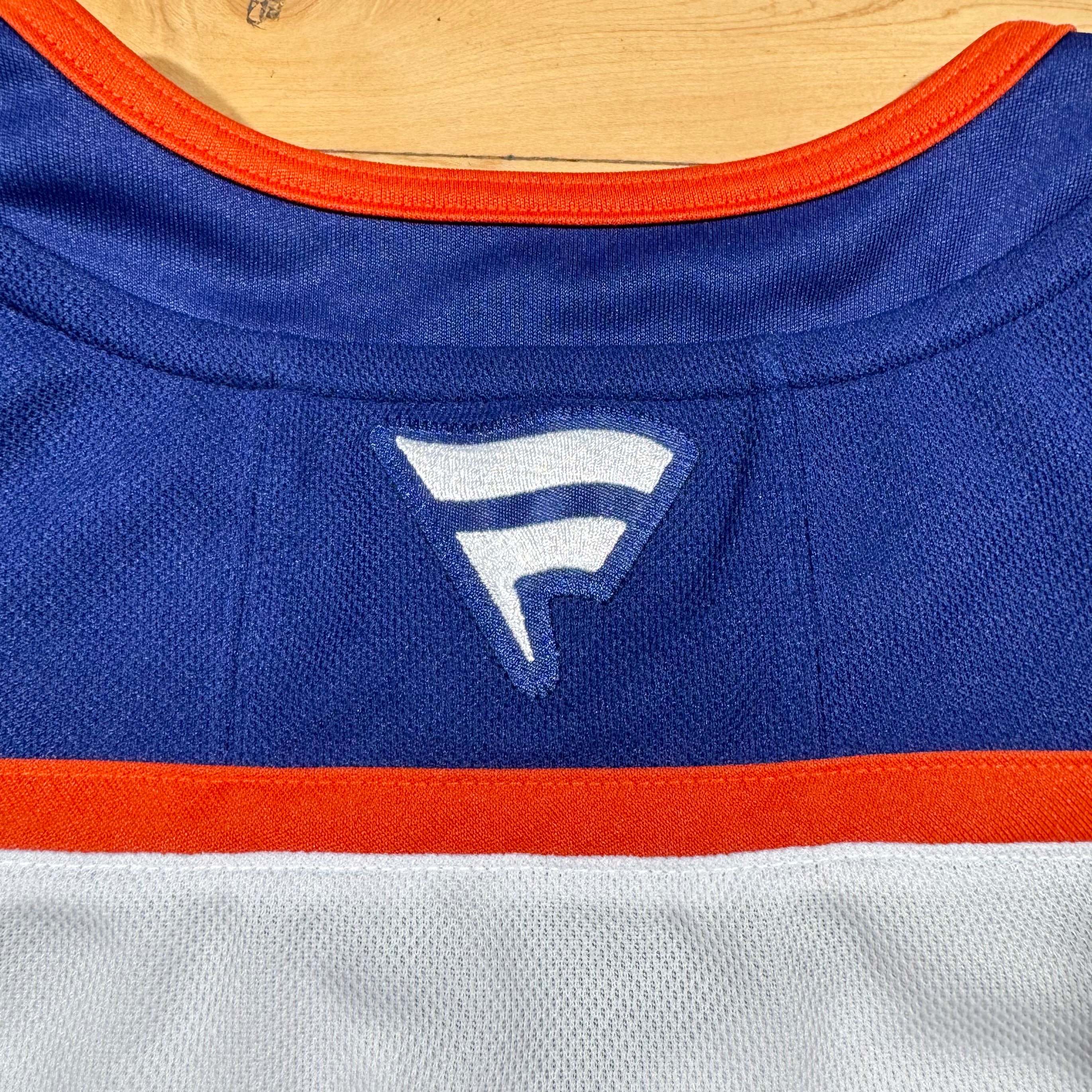 Edmonton Oilers Fanatics Premium NHL Hockey Jersey Size 54 Medium NEW