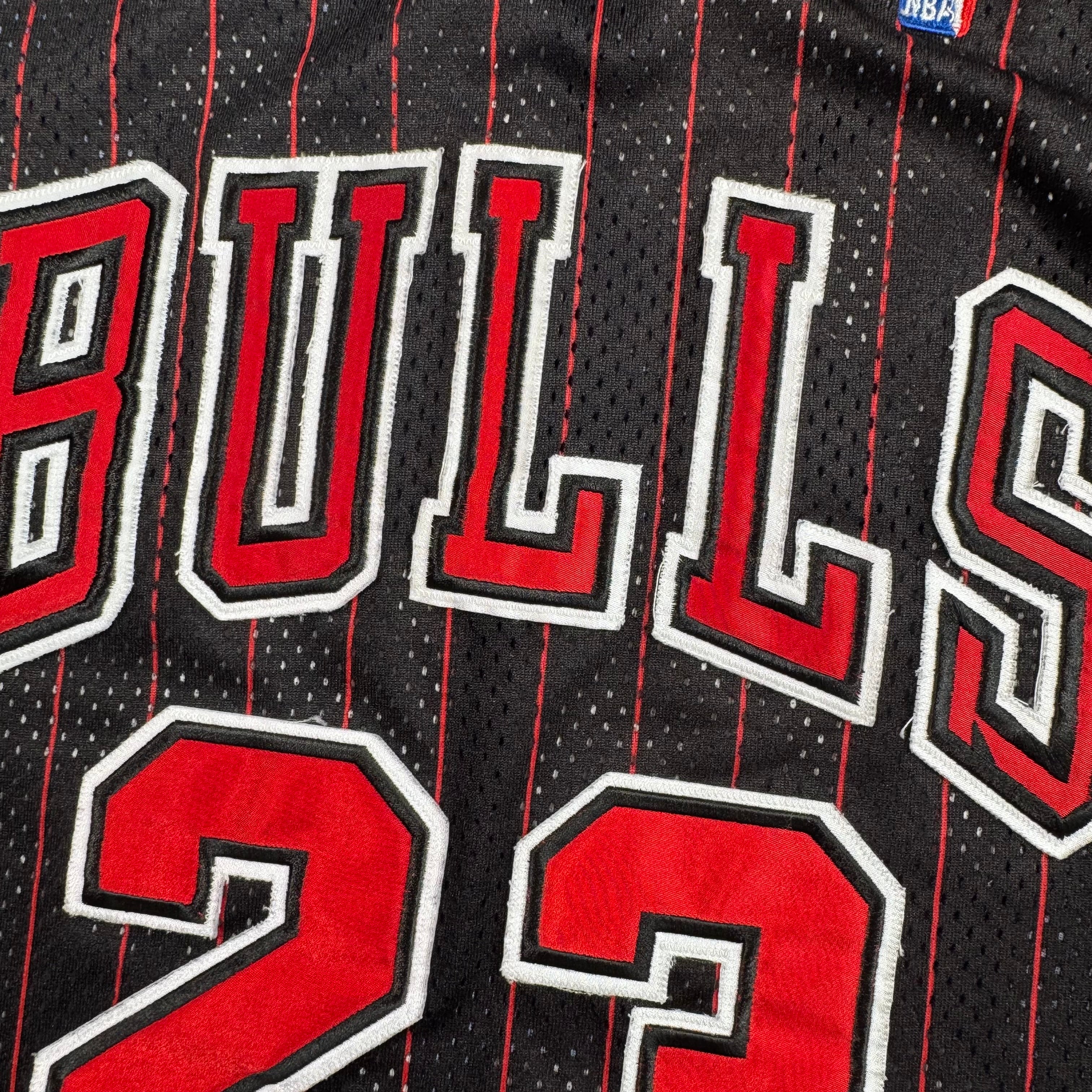 Michael Jordan Chicago Bulls Vintage Champion Authentic NBA Jersey Size 44 L