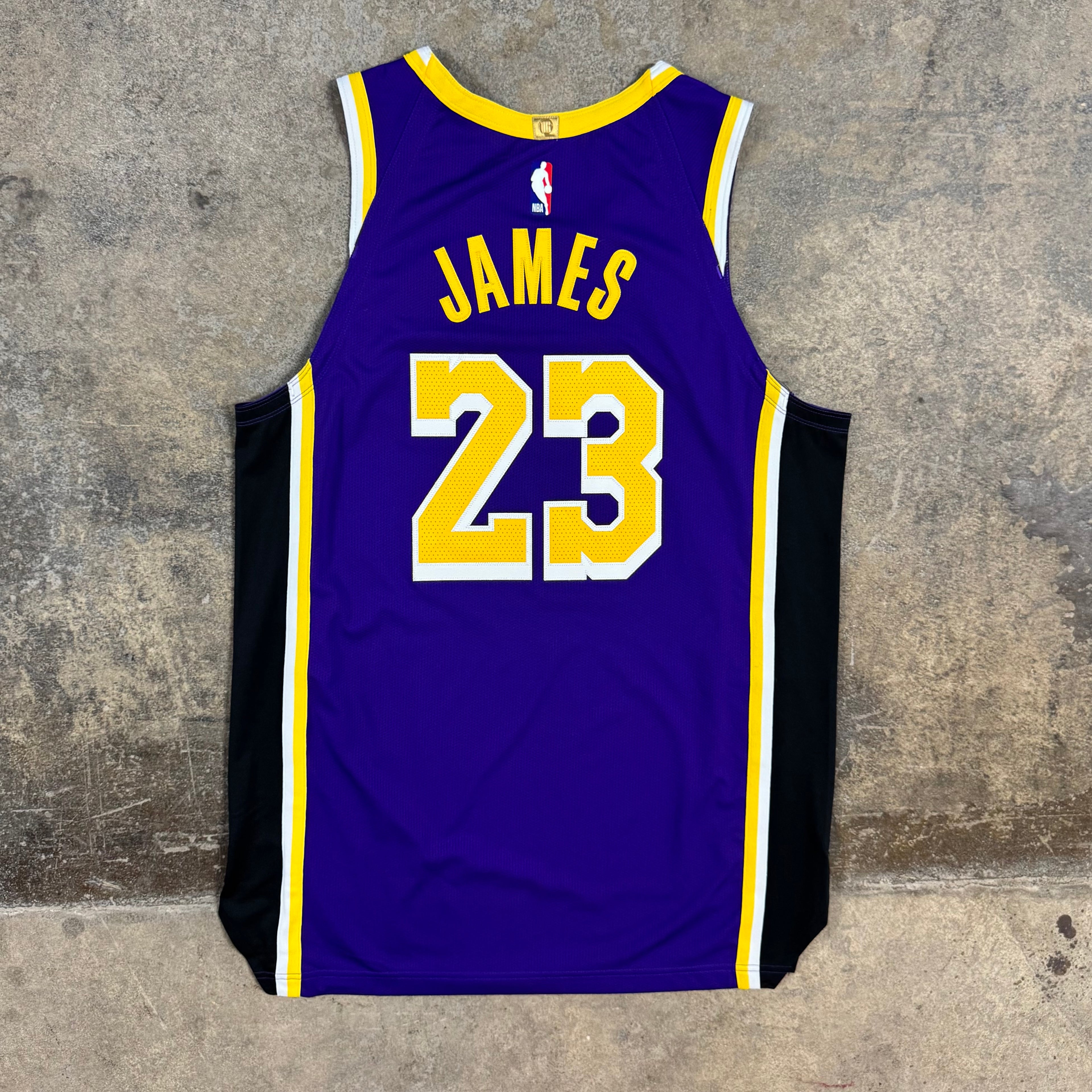 Lebron James Los Angeles Lakers Authentic Nike NBA Jersey Size 48 Large NEW