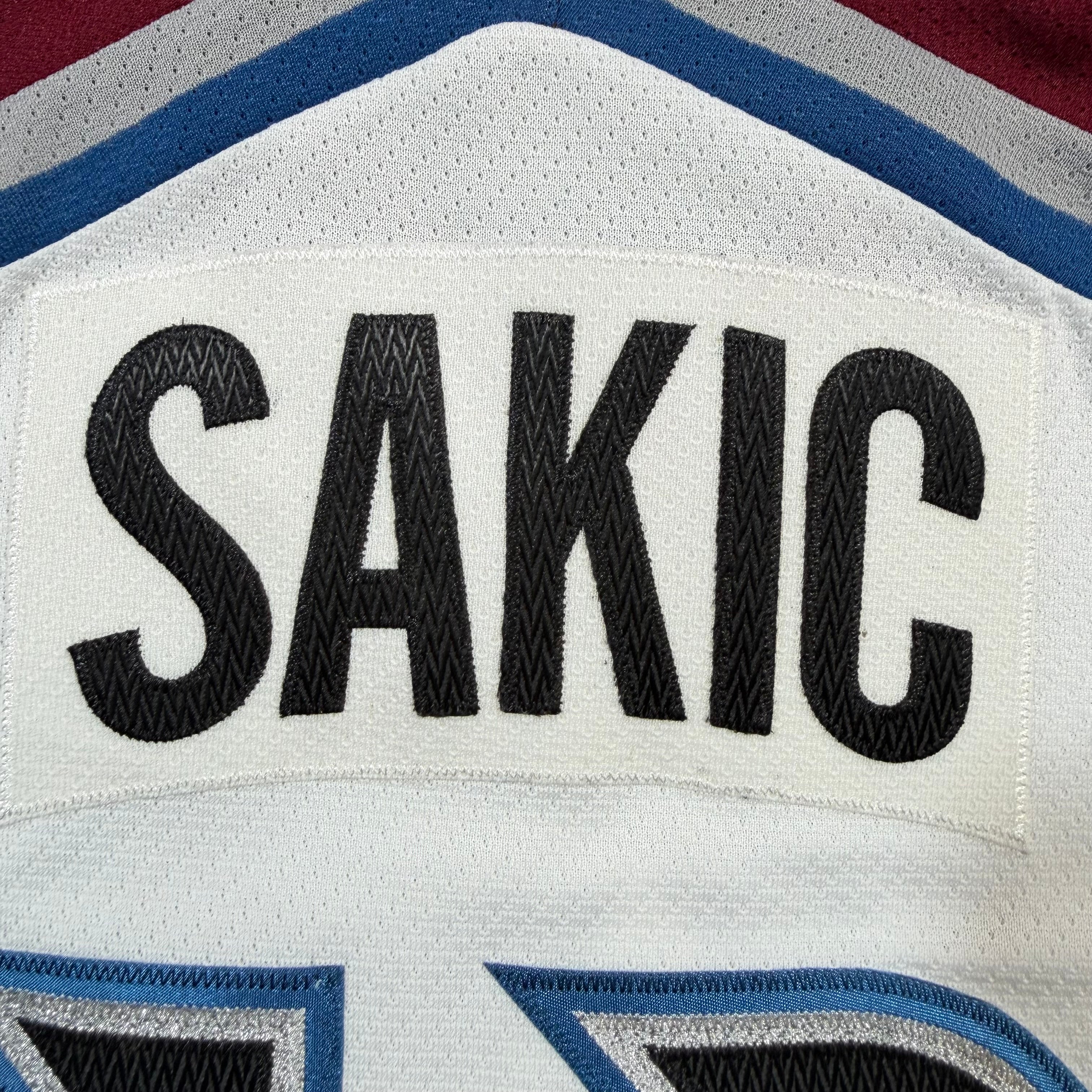 Joe Sakic Colorado Avalanche Vintage CCM NHL Jersey - Small