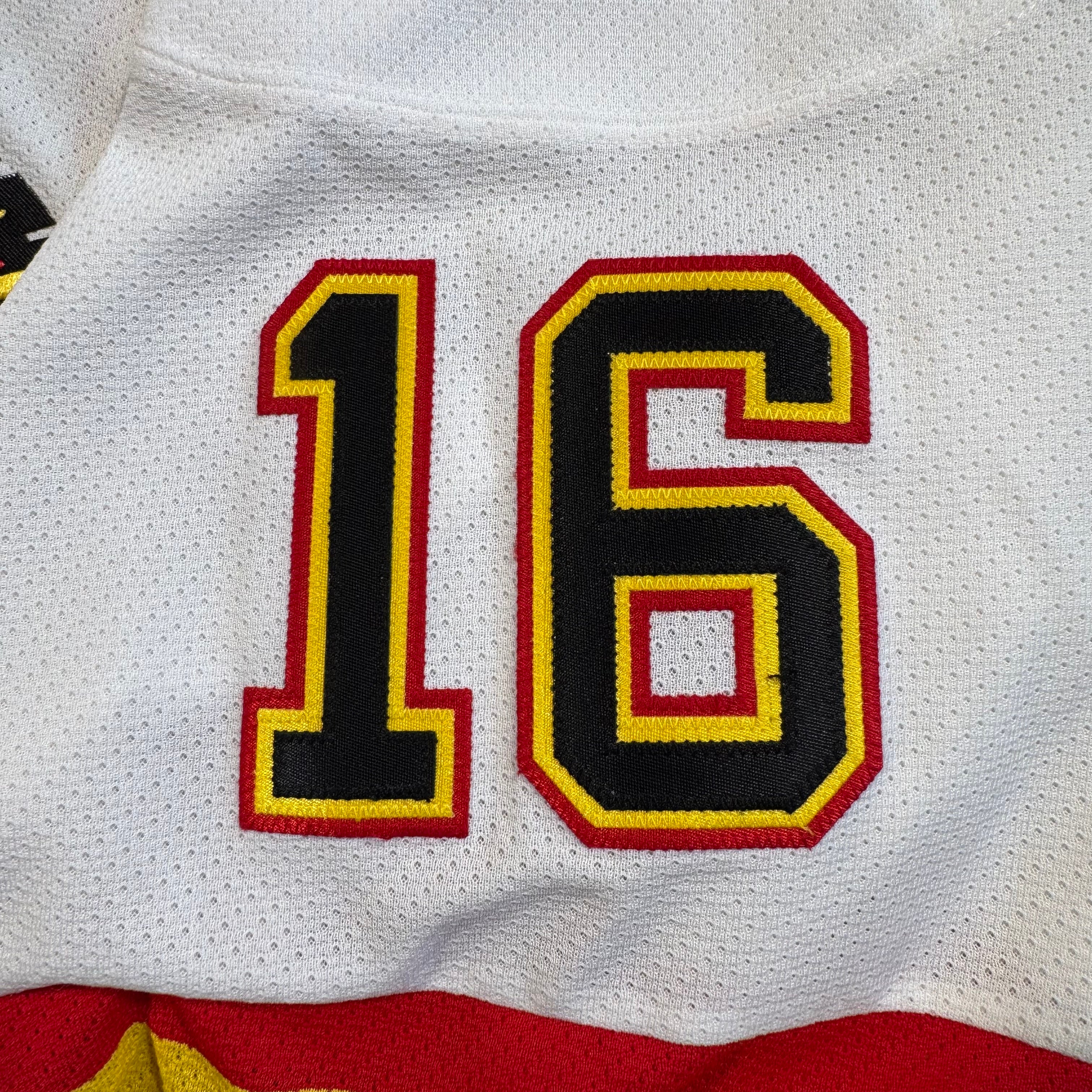 Trevor Linden Vancouver Canucks Vintage CCM NHL Jersey Size XL