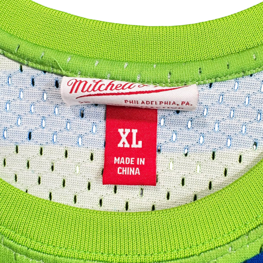 Pistol Pete Maravich Atlanta Hawks Mitchell & Ness NBA Jersey Size XL