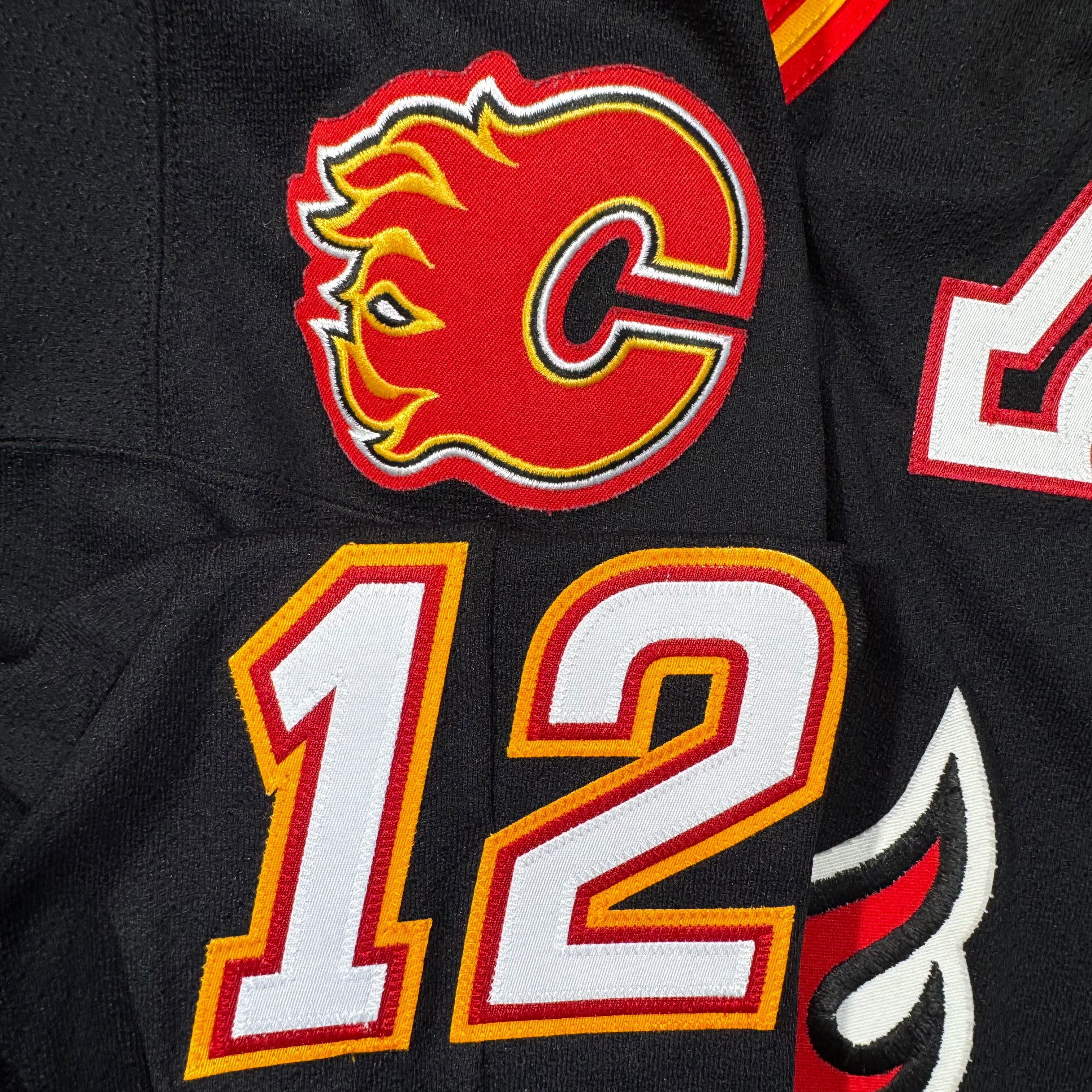 Jarome Iginla Calgary Flames Vintage Blasty CCM NHL Jersey Size XL