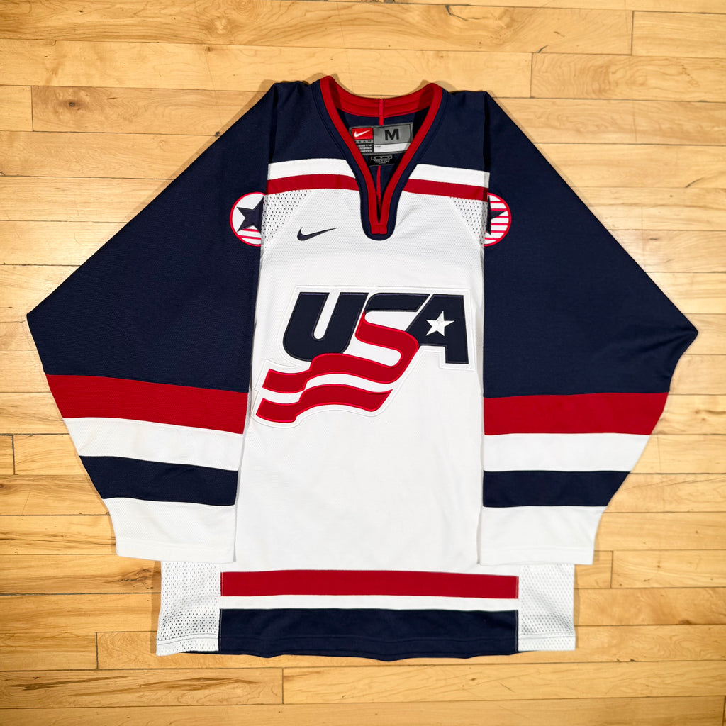 Team USA Vintage 2002 Olympics Nike Hockey Jersey Size Medium