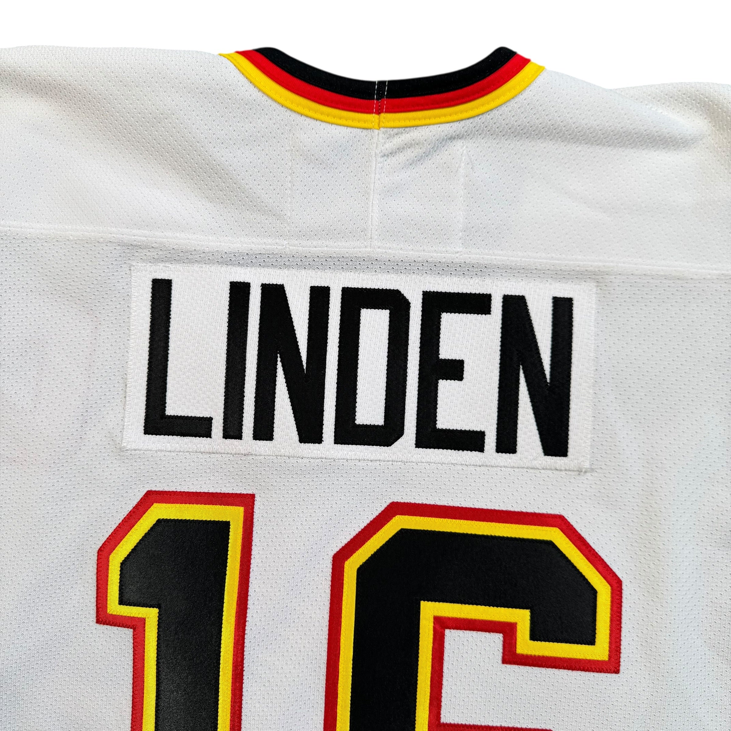 Trevor Linden Vancouver Canucks Vintage CCM NHL Jersey Size XL